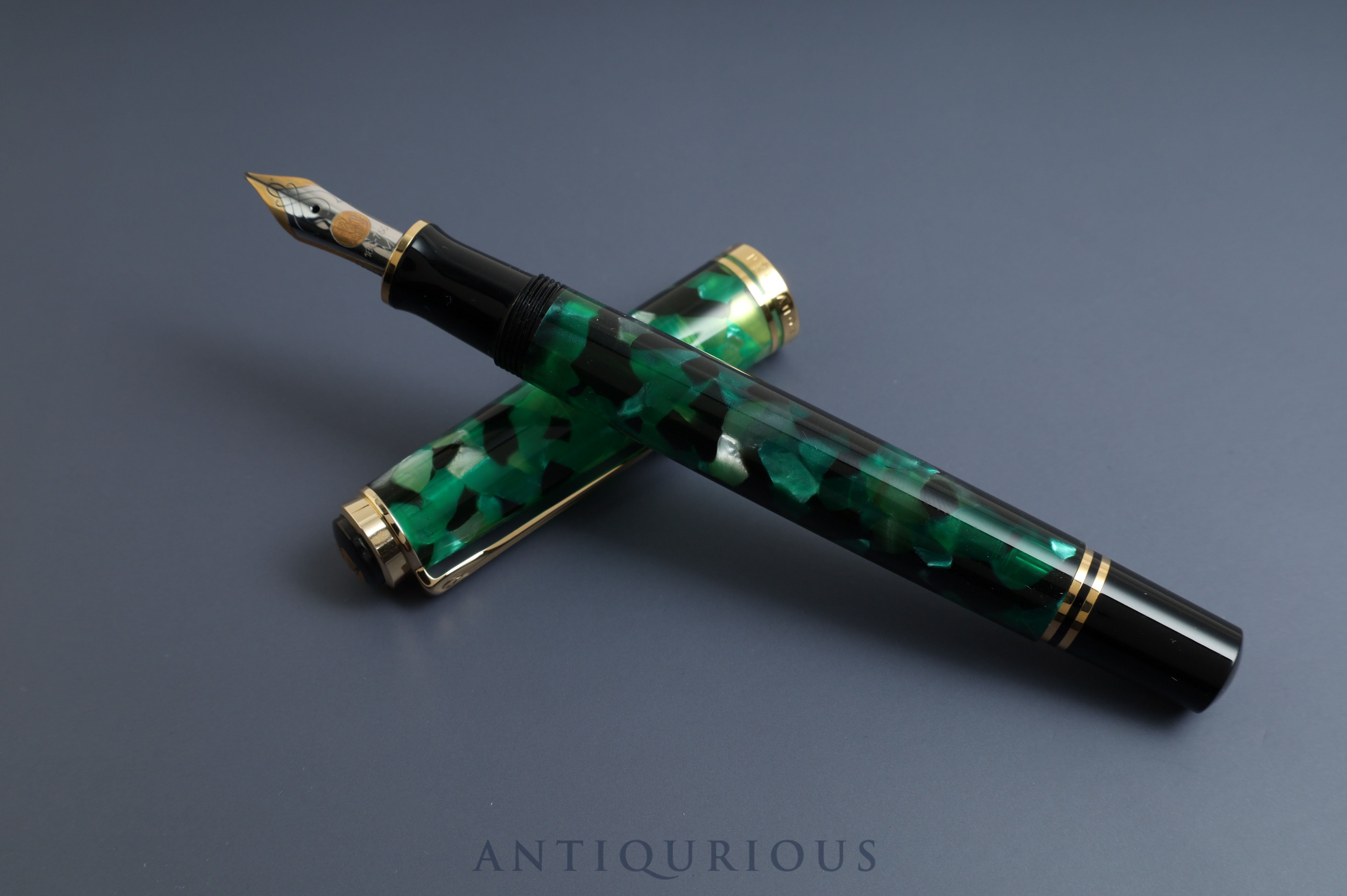 【新品未使用】Pelikan 万年筆GRAND PLACE M620B ペリカン 万年筆 史跡シリーズ M620 グランプラス Pelikan M620 Grand