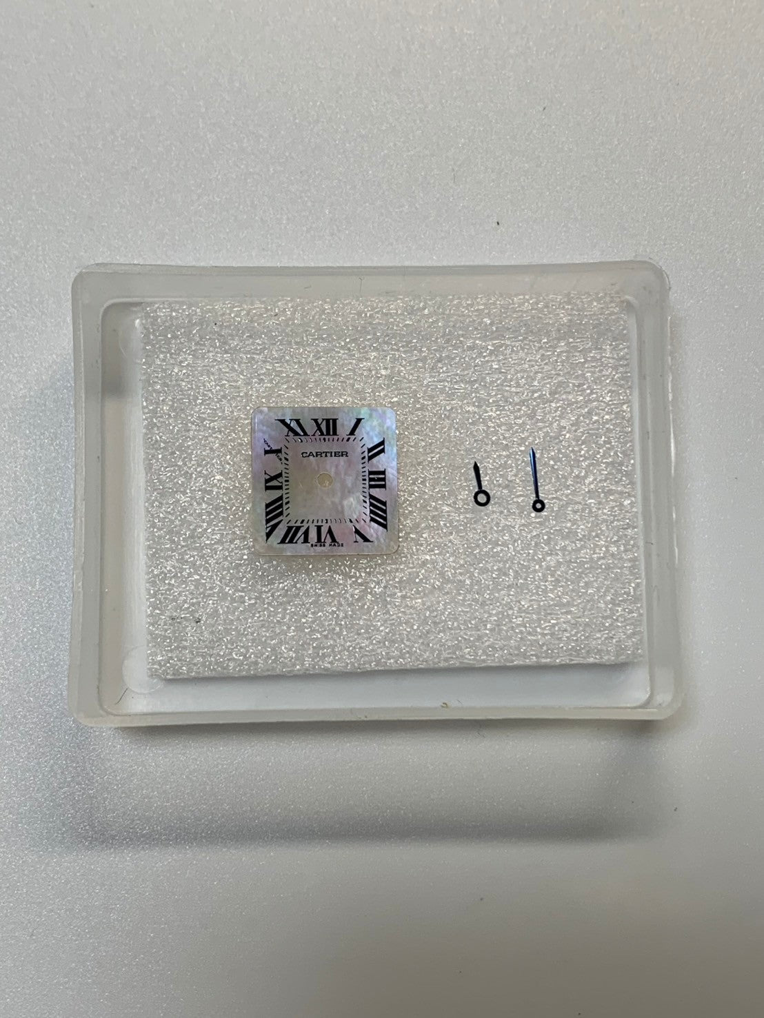 カルティエ タンクフランセーズ SM W51028Q3 / 2384 クォーツ Cal.057 SS SS ピンクシェルローマン文字盤 （SWISS MADE表記）保証書（2008年）オーバーホール済み