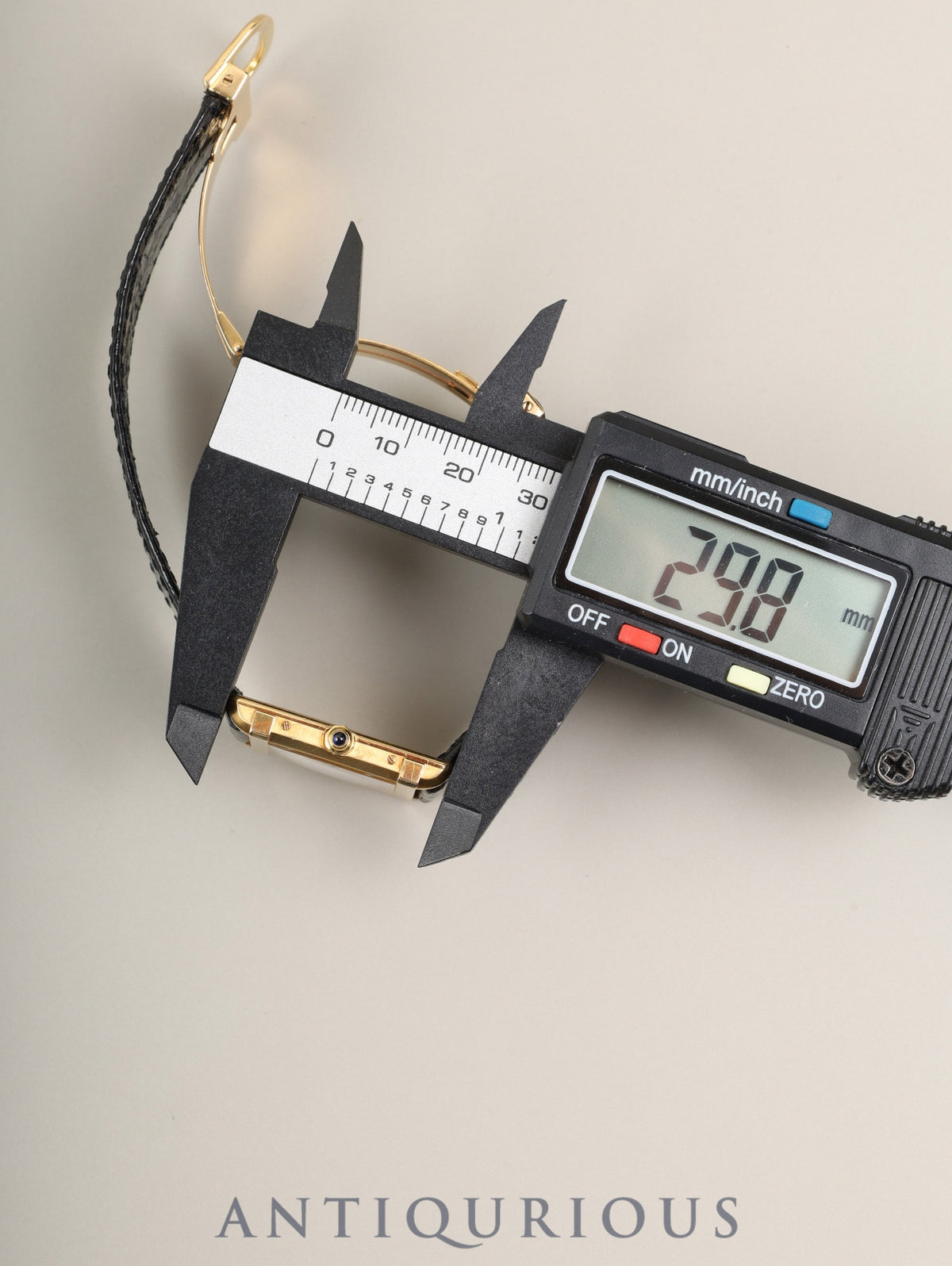 カルティエ タンク シノワ LM 3726552 / 81051クォーツ Cal.81 750YG 純正革ベルト 純正Dバックル（750YG） ホワイトローマン文字盤（SWISS表記） 箱 冊子 保証書（1986年）オーバーホール済み