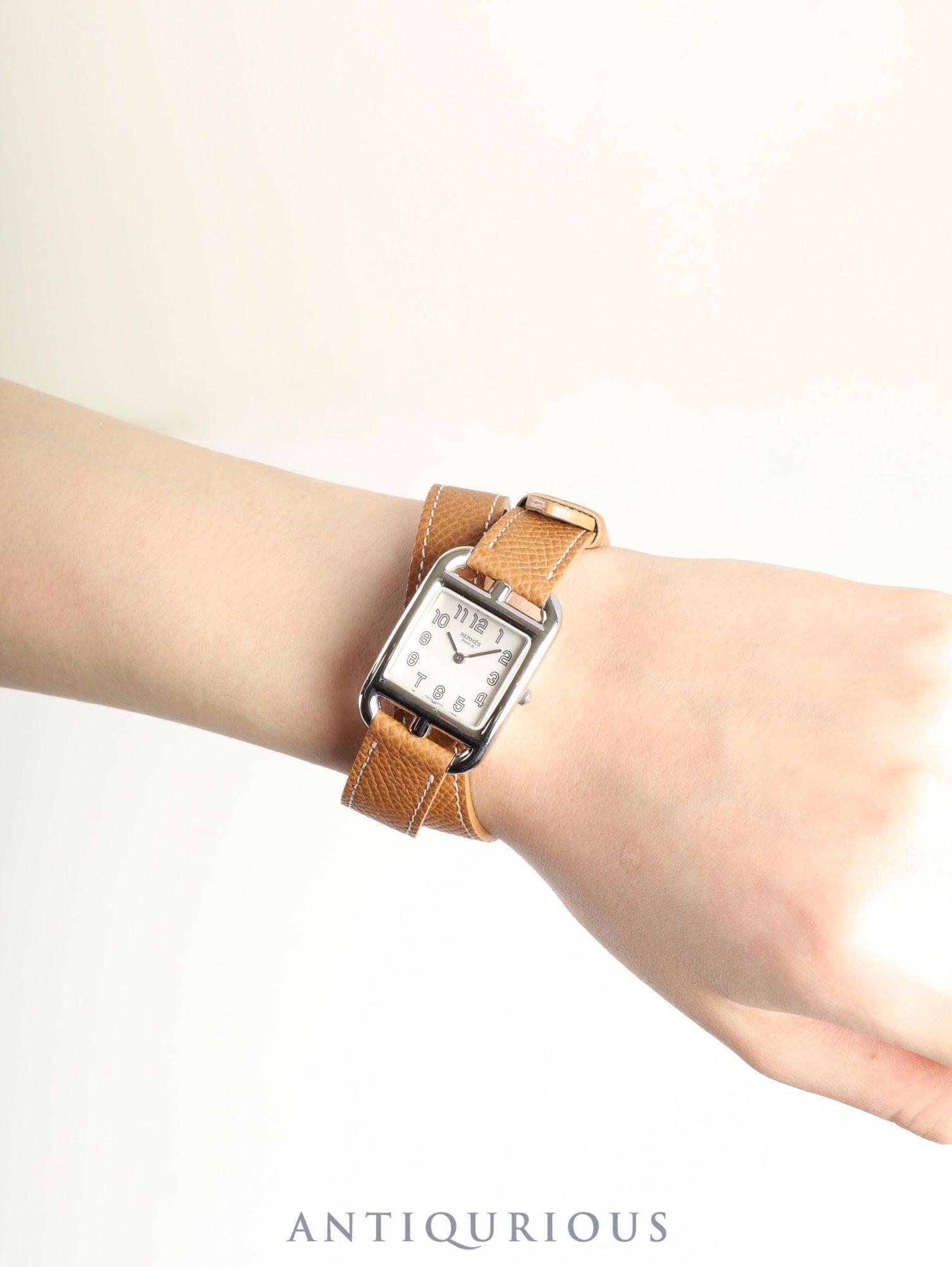 エルメス ケープコッド CC1.210.220 / VBNI クォーツ Cal.976.001 SS 革 純正尾錠（SS）シルバー文字盤 箱 冊子 保証書（2001年）純正革ベルト（□H刻印：2004年）オーバーホール済み