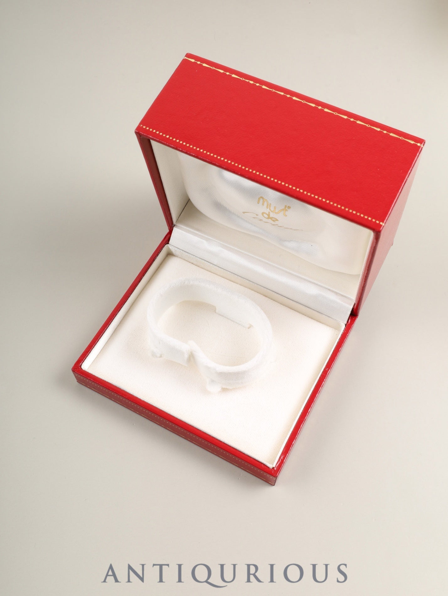 Cartier Must Tank SM 5057001 Quartz Cal.057 SV925 Leather Genuine Deployant Buckle (GP) Trinity Dial (SWISS marking) Box Genuine Leather Strap Included Overhauled