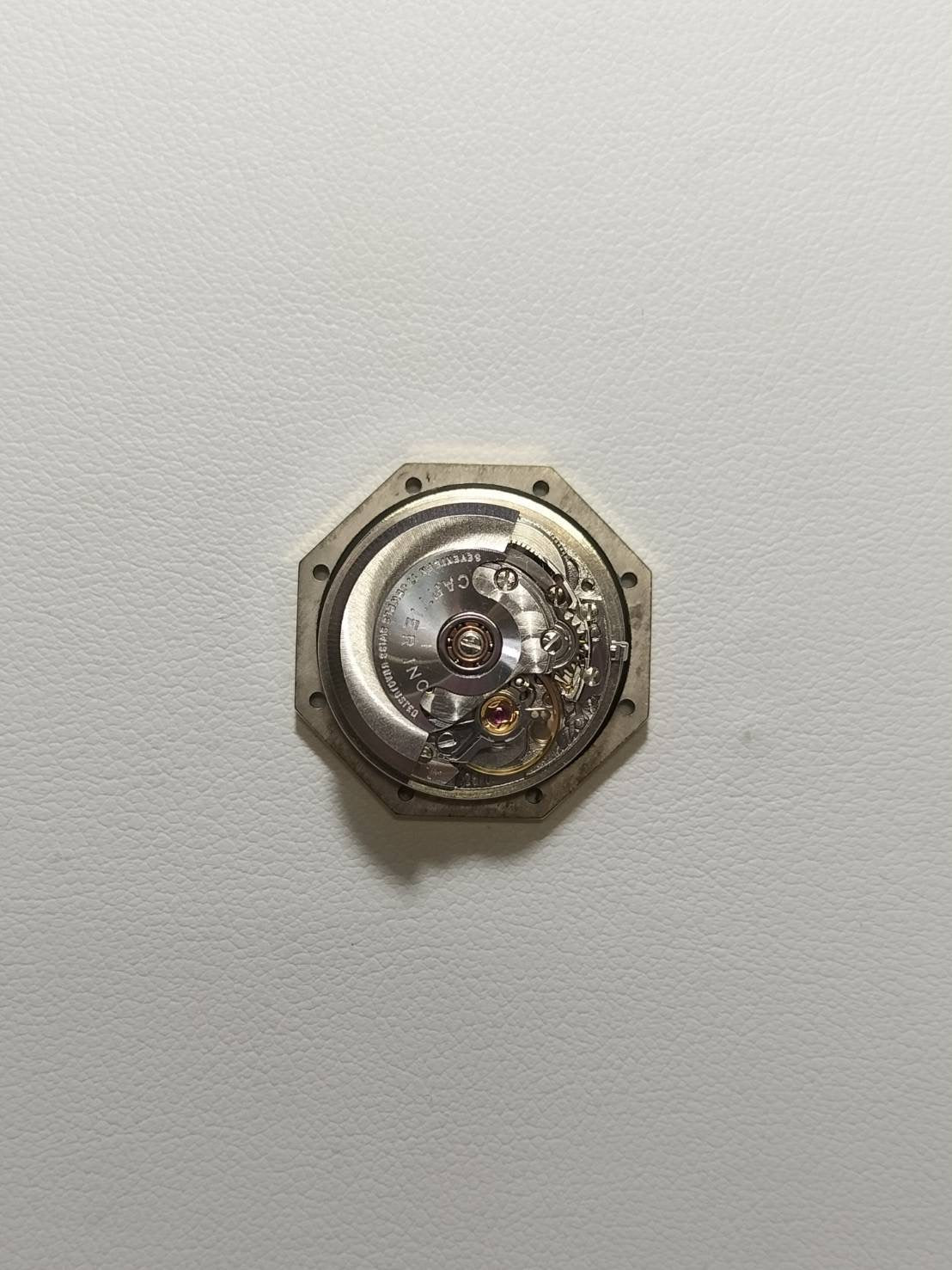 カルティエ サントス オクタゴン SM 0907 自動巻き Cal.- SS/YG SS/YG ホワイトローマン文字盤（SWISS表記） 箱 冊子 保証書（1985年）オーバーホール済み