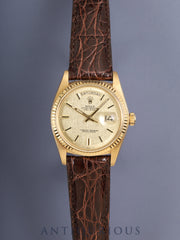 ロレックス デイデイト 1803 自動巻き Cal.1556 750YG 革 純正ピンバックル（GP）シグマダイアル シャンパン文字盤 34番台（1971年）オーバーホール済み