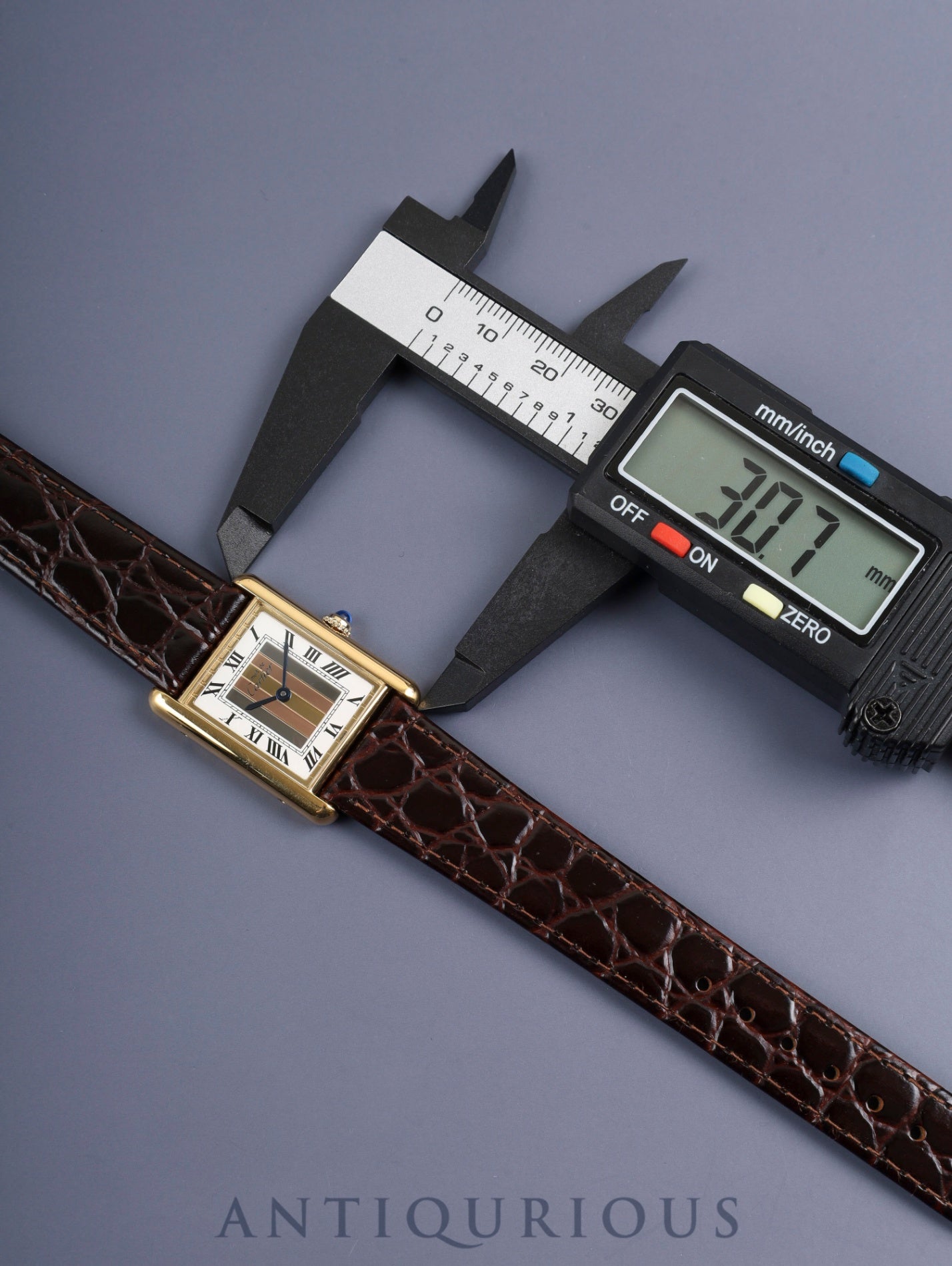 カルティエ マストタンク LM 681006 クォーツ Cal.- SV925 革 純正尾錠（GP）フロントトリニティ文字盤（SWISS表記）カルティエブティックにてコンプリートサービス済み