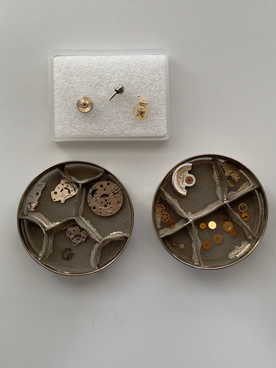 カルティエ サントス カレ LM 81036288 / 2961 自動巻き Cal.077（ETA2671）SS/YG SS/YG ホワイトローマン文字盤 オーバーホール済み