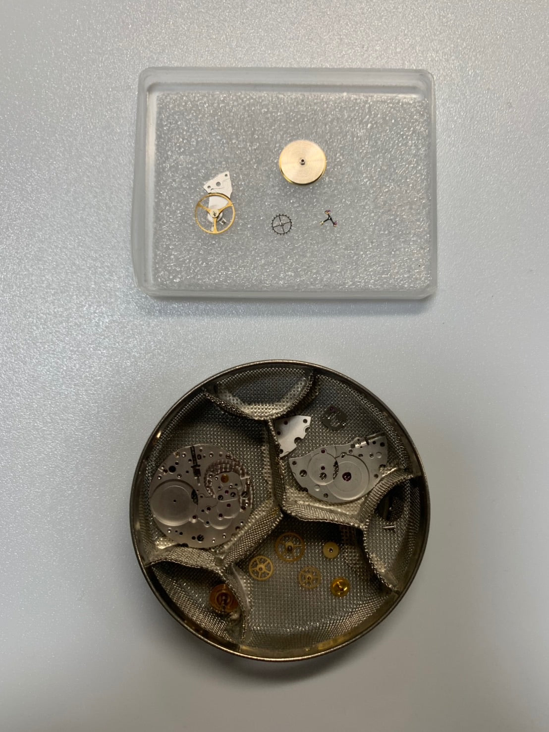 カルティエ ベニュワール LM W8000002 / 3033 手巻き Cal.430MC AU750 純正革ベルト 純正ピンバックル（AU750） ホワイトローマン文字盤 保証書（2012年）冊子 オーバーホール済み