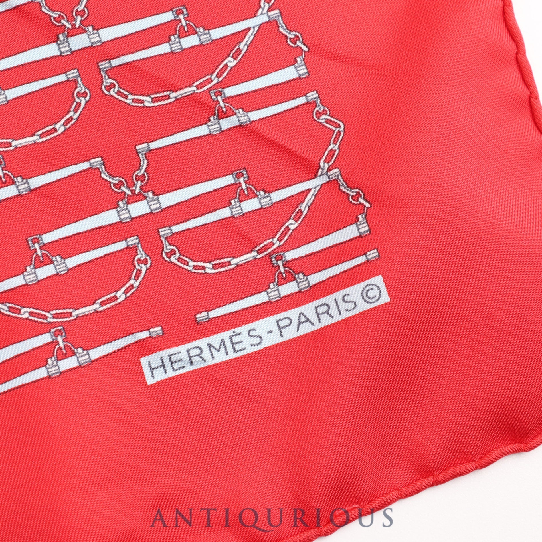 Hermes scarf Carre 45 Red chain pattern SILK 100%