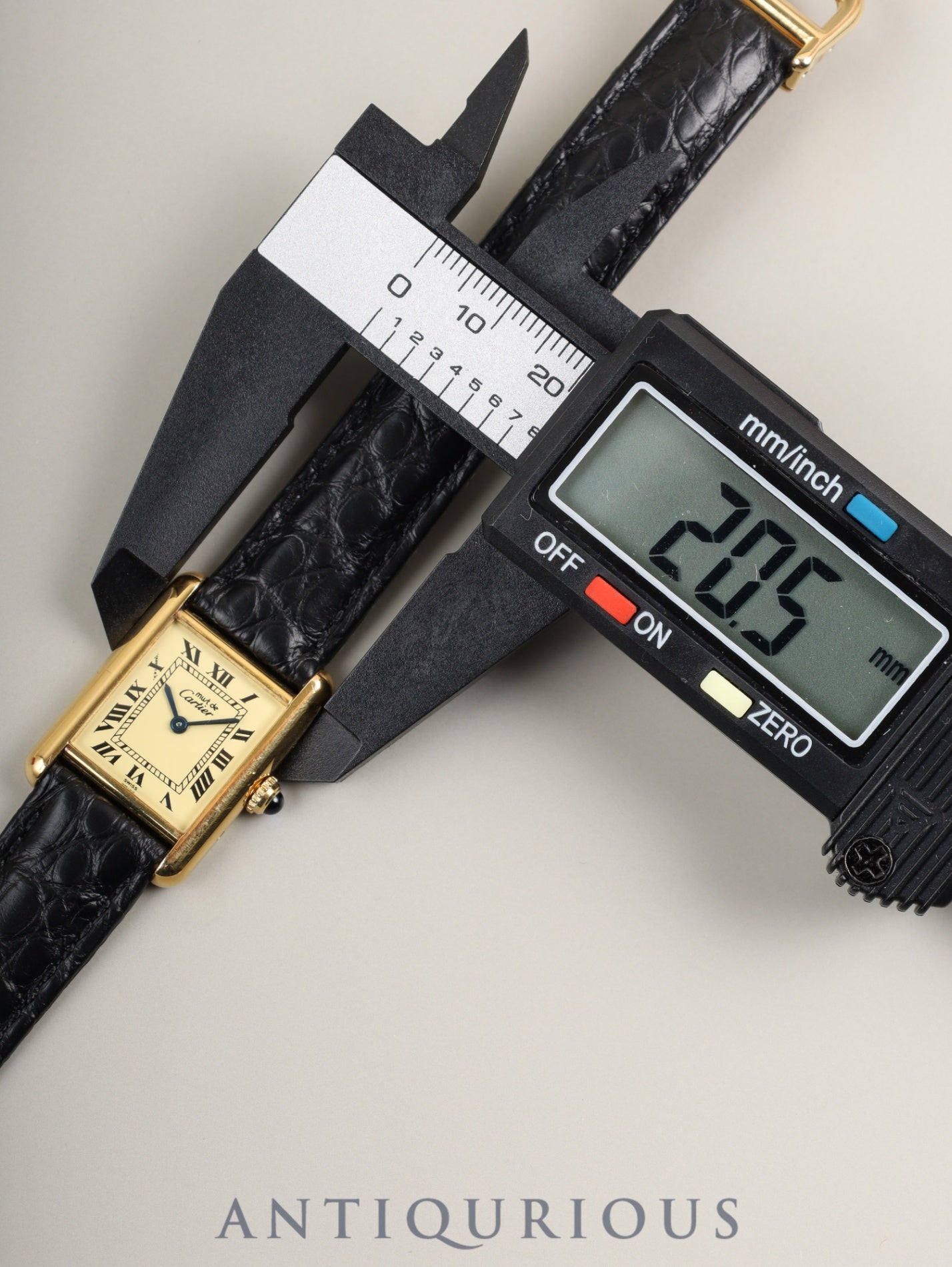 カルティエ マストタンク SM W1003154 / 1613 クォーツ Cal.057 SV925 革 純正Dバックル（GP） アイボリーローマン文字盤 箱 オーバーホール済み