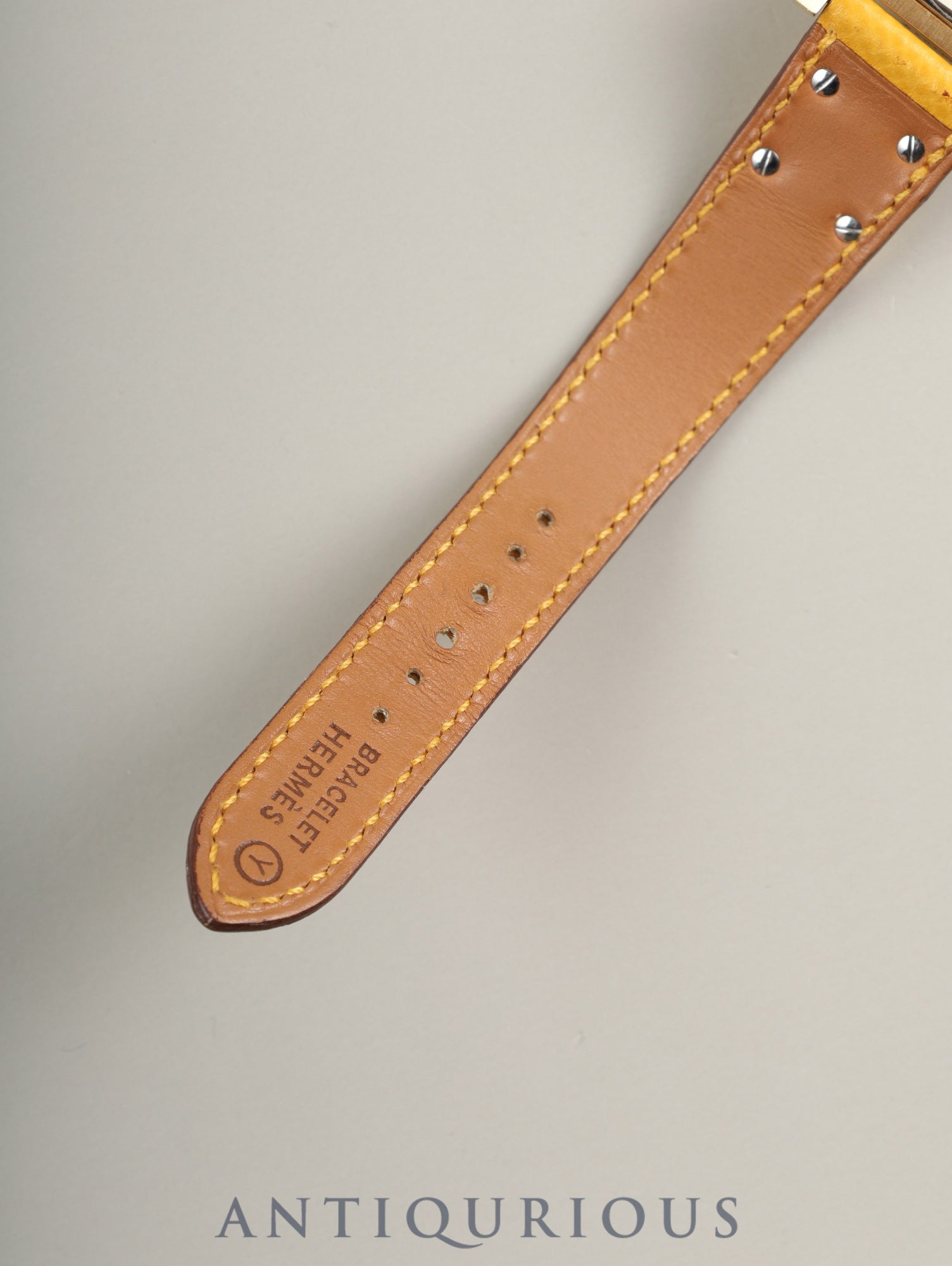 エルメス メドール 11.01 クォーツ Cal.ETA976.001 GP 純正革ベルト（◯Y刻印：1995年 / 使用感あり） 純正ピンバックル（GP）ホワイト文字盤 オーバーホール済み