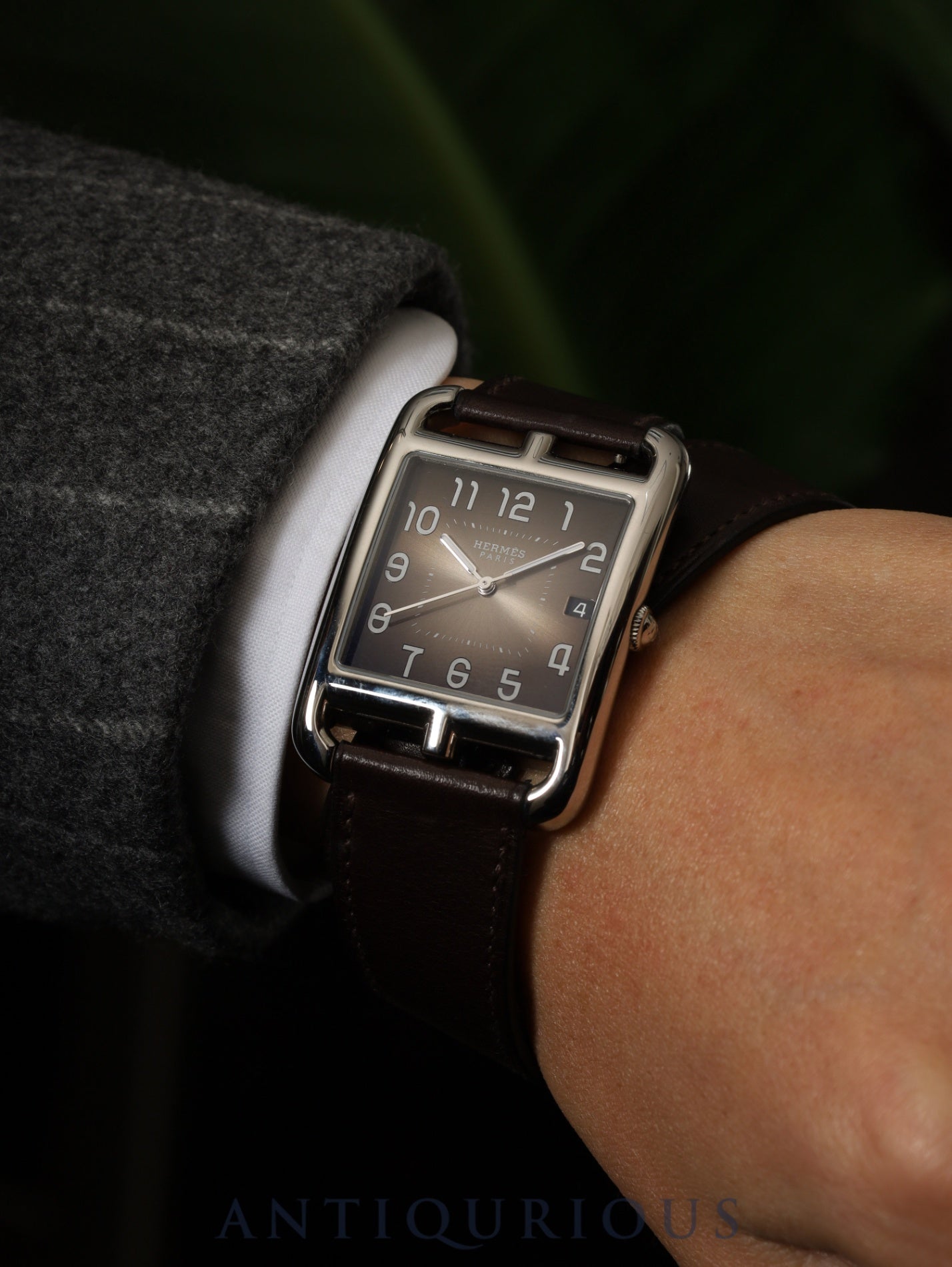 エルメス ケープコッド CC1.810 クォーツ Cal.E64111 SS 純正革ベルト 純正尾錠（SS）ダークブラウンアラビア文字盤 箱 冊子 オーバーホール済み