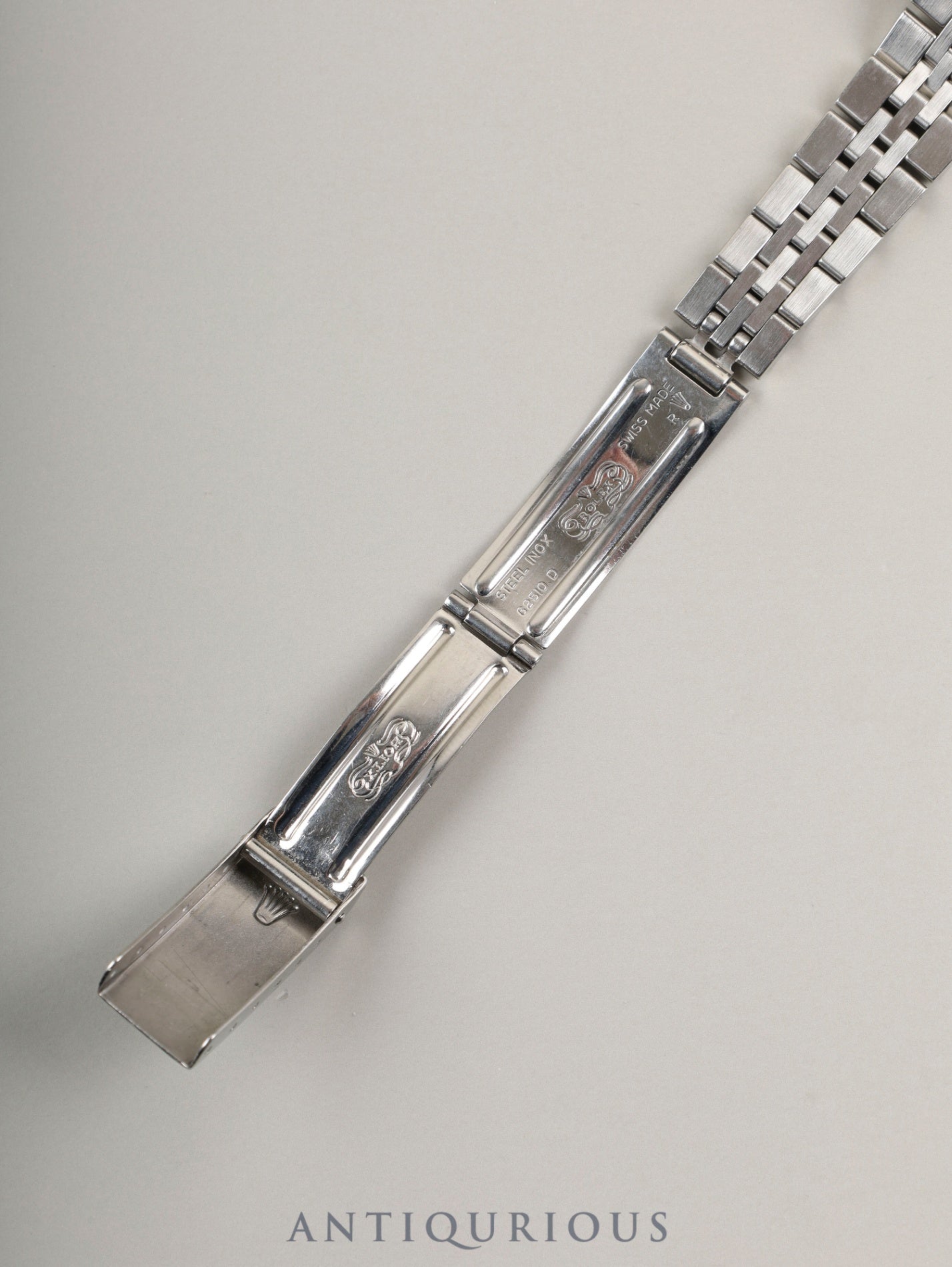 ロレックス デイトジャスト 69174 レディ 自動巻き  Cal.2135 SS/WG SS シルバー文字盤 N番（1991年） オーバーホール済み