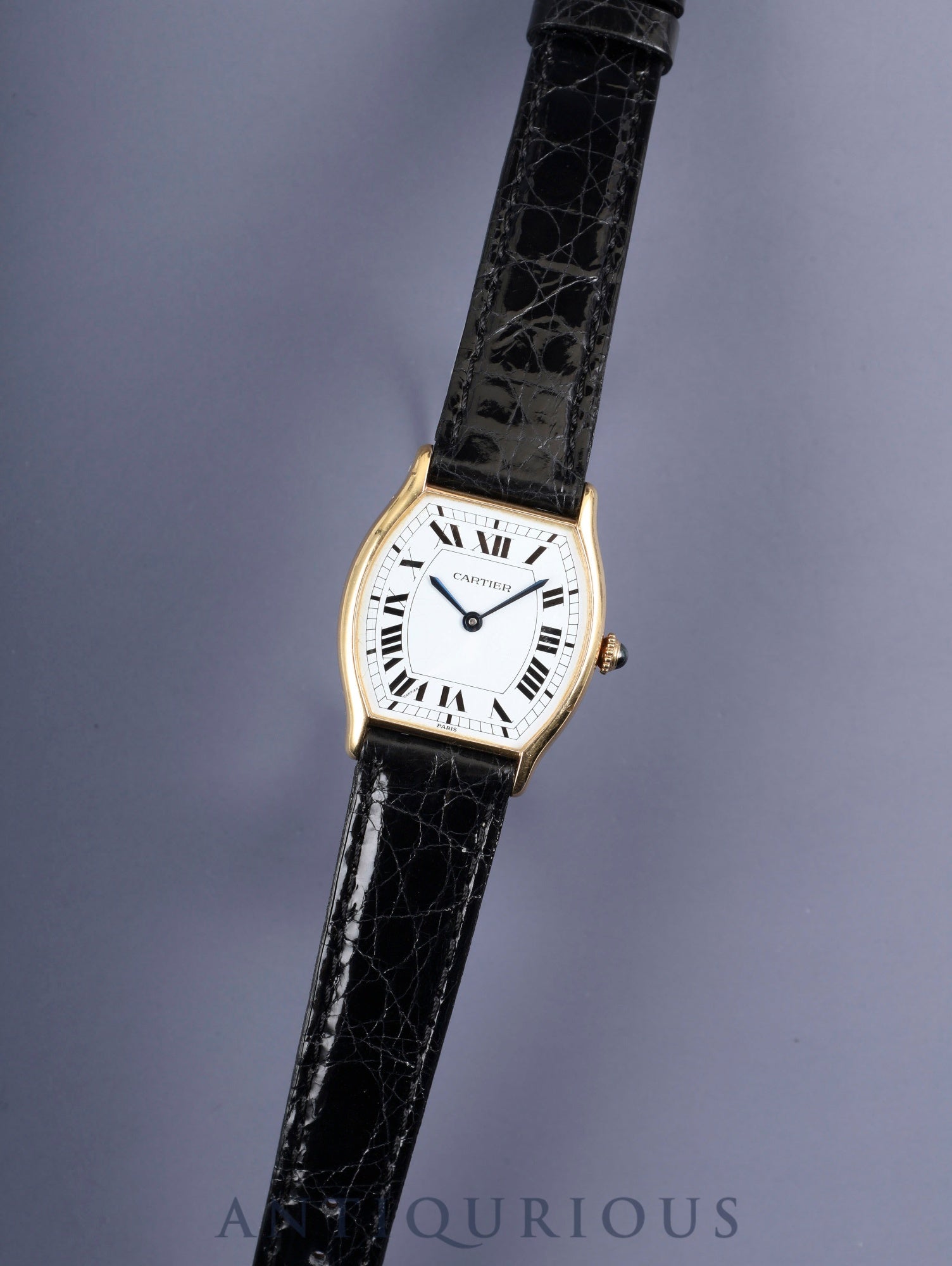 カルティエ トーチュ LM 10712 手巻き Cal.7001（プゾー）750YG 革 純正尾錠（750YG）ホワイトローマン文字盤（PARIS表記）  純正革ベルト オーバーホール済み