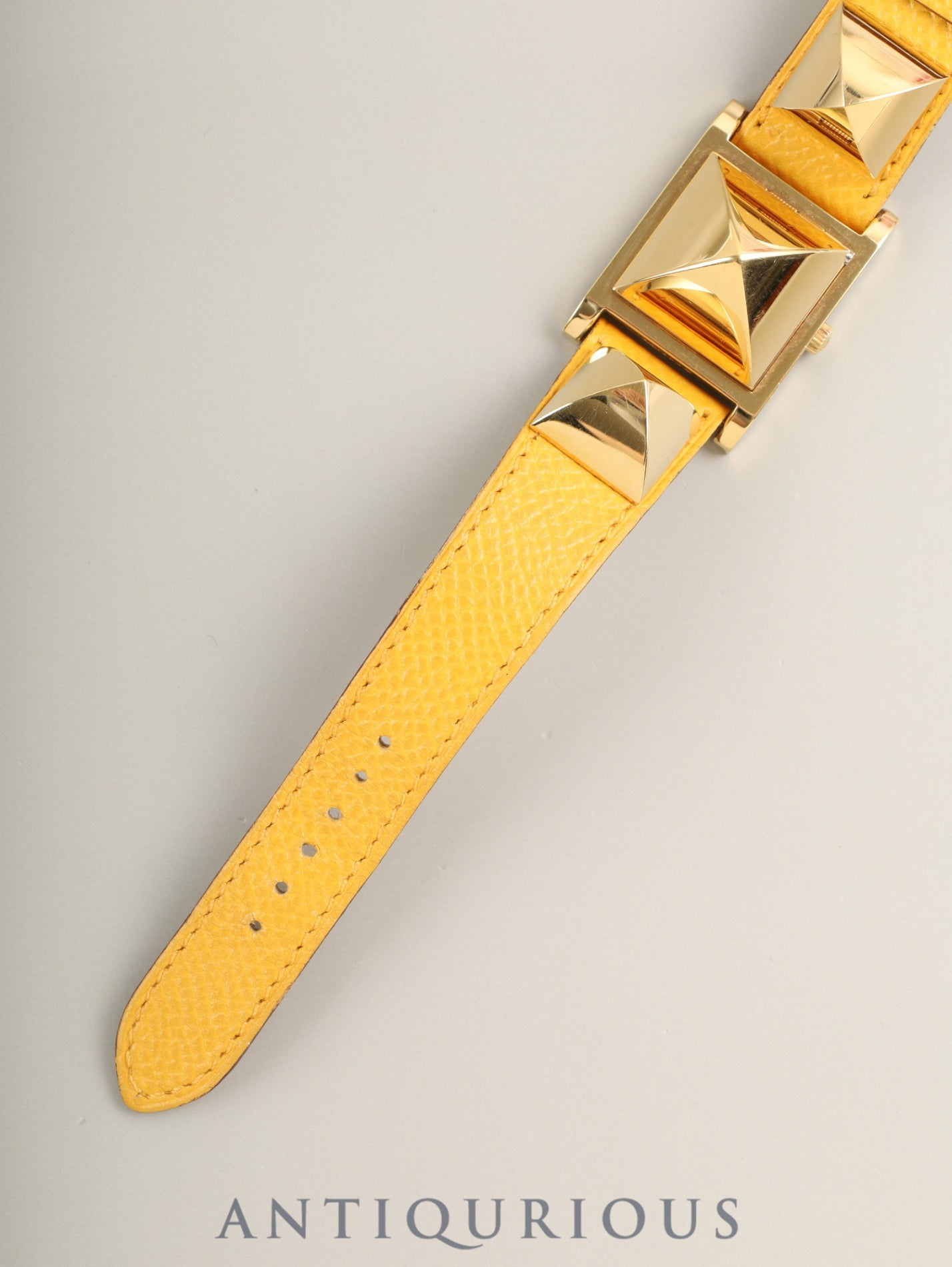 エルメス メドール 11.01 クォーツ Cal.ETA976.001 GP 純正革ベルト（◯Y刻印：1995年 / 使用感あり） 純正ピンバックル（GP）ホワイト文字盤 オーバーホール済み