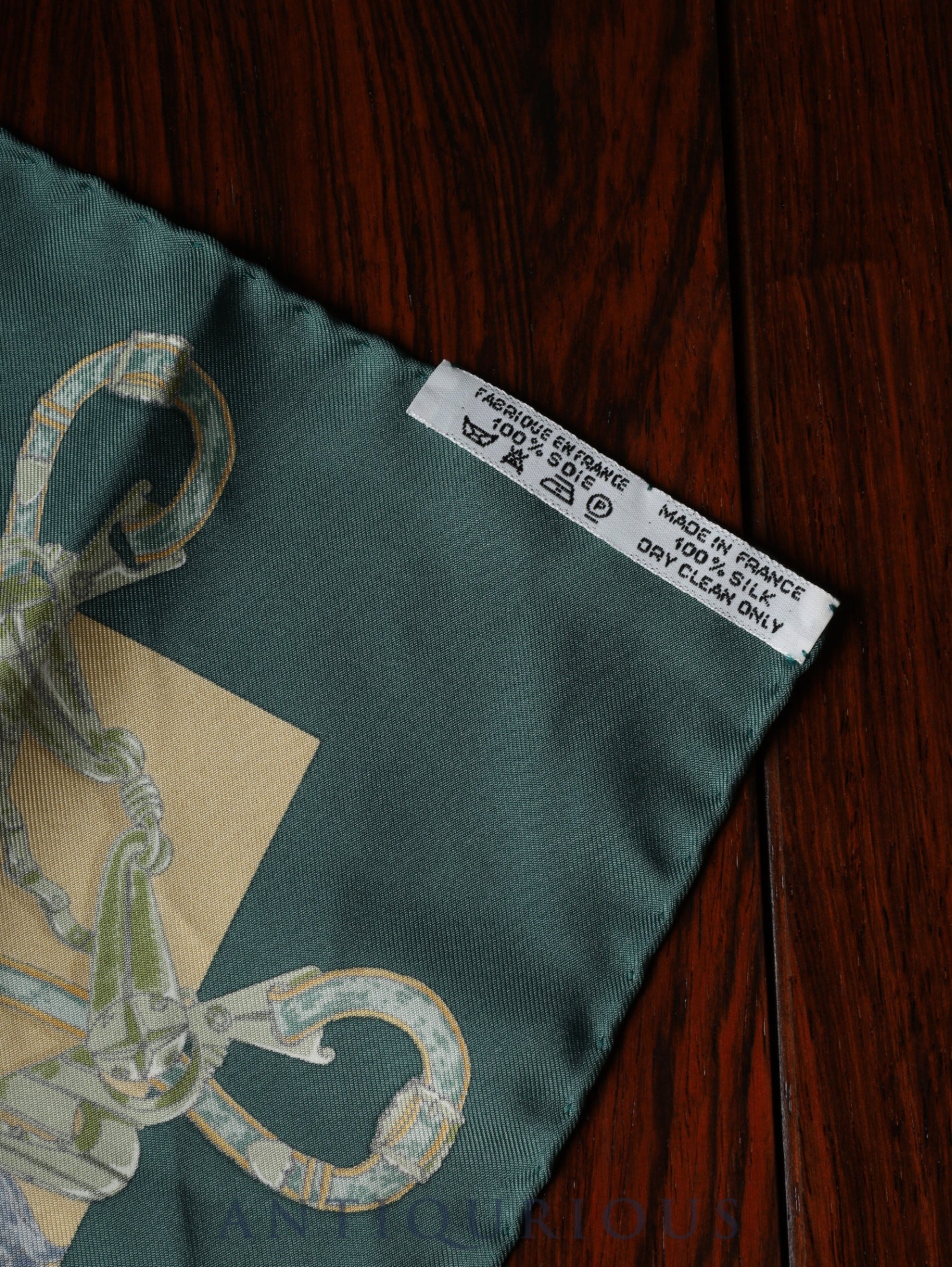 Hermès Scarf Carre 45 L'INSTRVCTION DV ROY (The Education of the King) 100% Silk