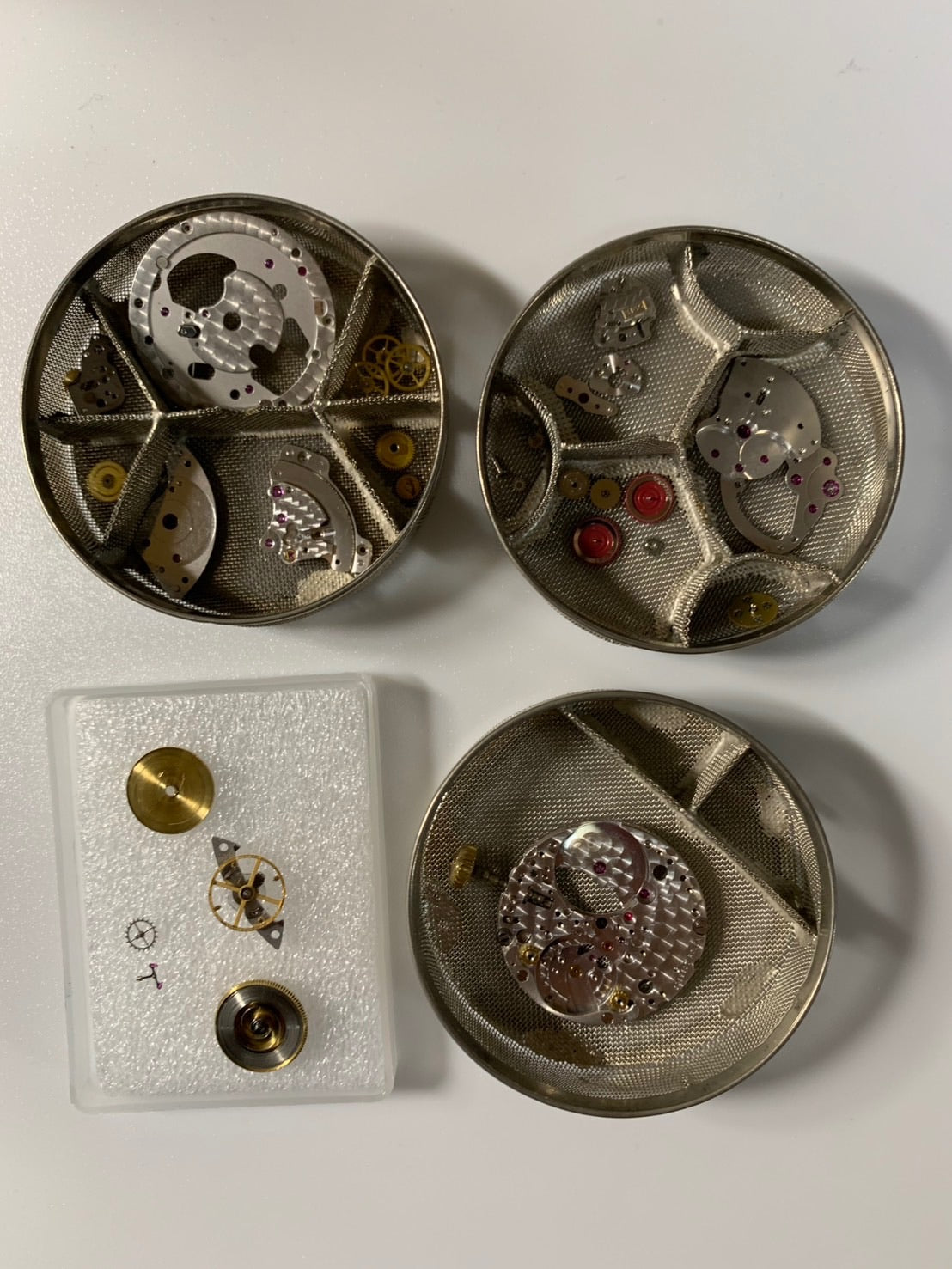 ロレックス デイトジャスト 16233 自動巻き Cal.3135 SS/YG SS/YG ホワイトローマン文字盤 S番台（1993年）保証書（1994年） オーバーホール済み