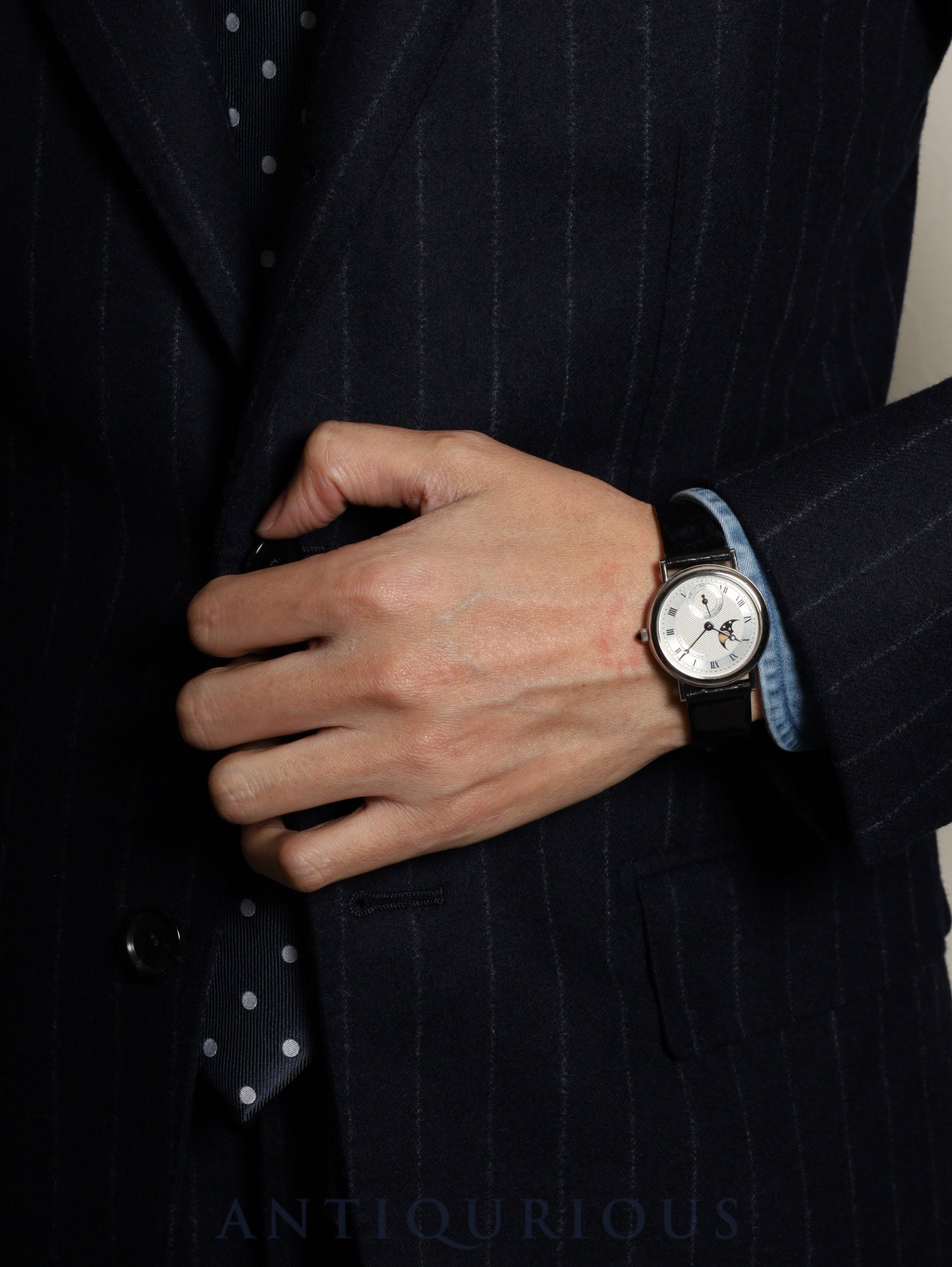 Breguet Crackle Moonphase 3280BB, manual winding, Cal. 818/4, 750WG, leather strap, original pin buckle (750WG), silver Roman numeral dial, box, recently overhauled.