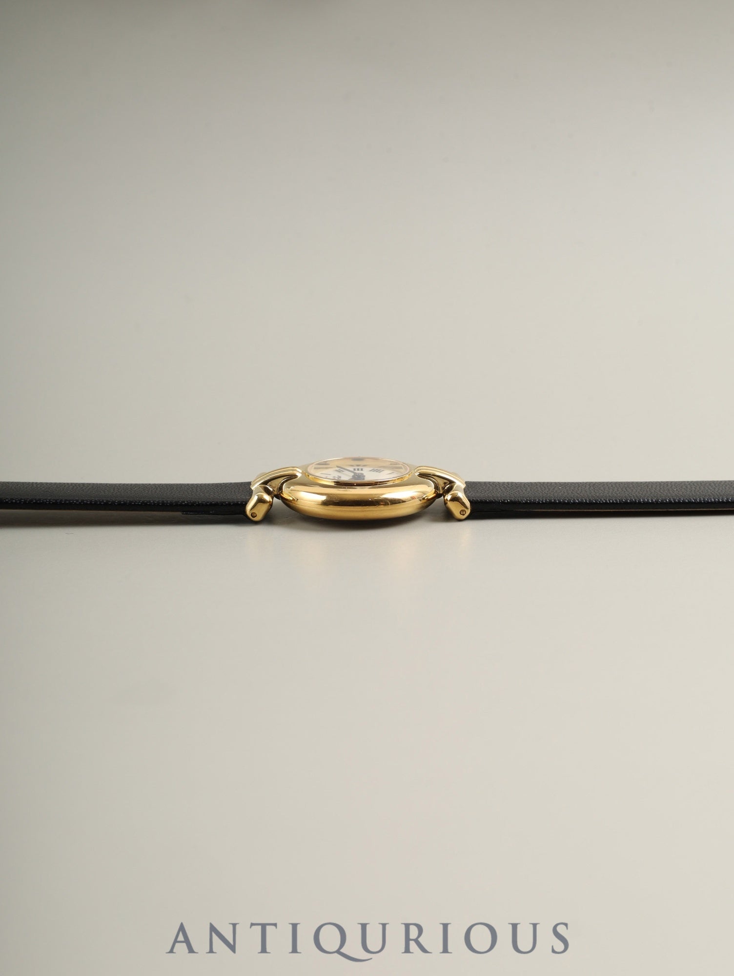 カルティエ マストコリゼ 590002 クォーツ SV925 革 純正ピンバックル（GP）アイボリーローマン文字盤 カルティエブティックにてコンプリートサービス（フルメンテナンス）済み