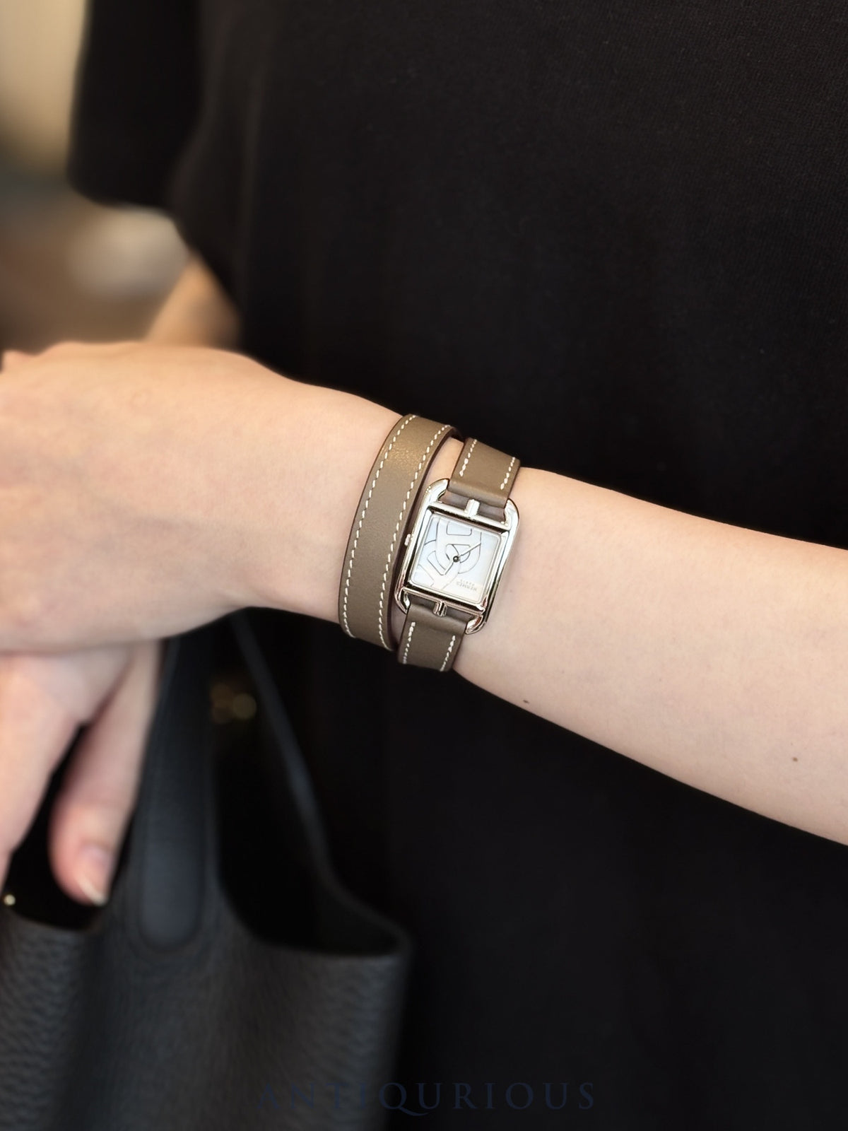 Hermès Cape Cod PM CC1.310 Quartz Cal.976.001 SS, original leather strap, original pin buckle (SS), Chaîne d'Ancre dial (SWISS MADE mark), box, booklet, warranty (2022), overhauled
