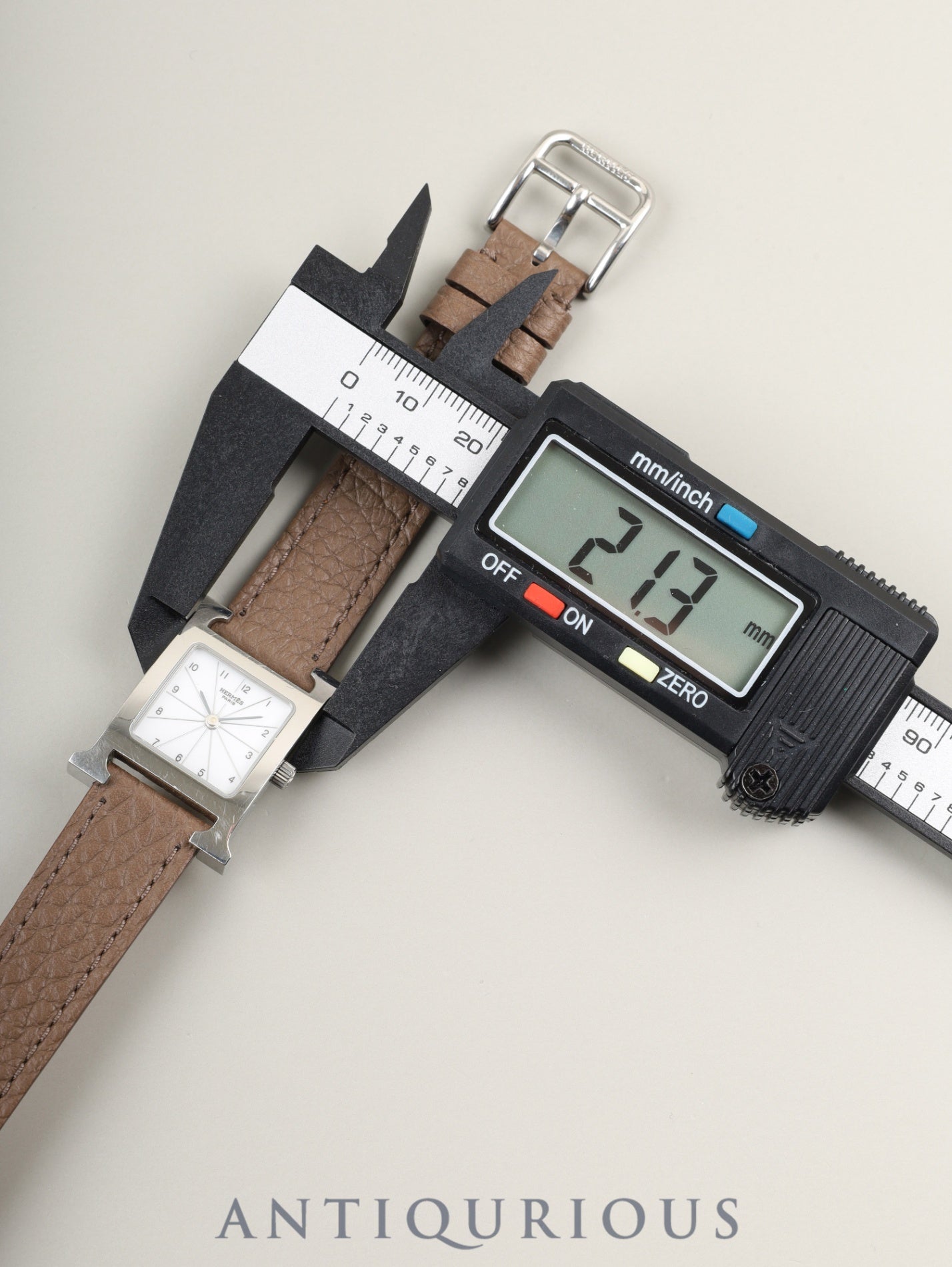 エルメス Hウォッチ HH1.210 クォーツ Cal.- SS 革 純正ピンバックル（SS）ホワイト文字盤  箱 冊子 保証書（2006年）  純正革ベルト（□I刻印：2005年）オーバーホール済み