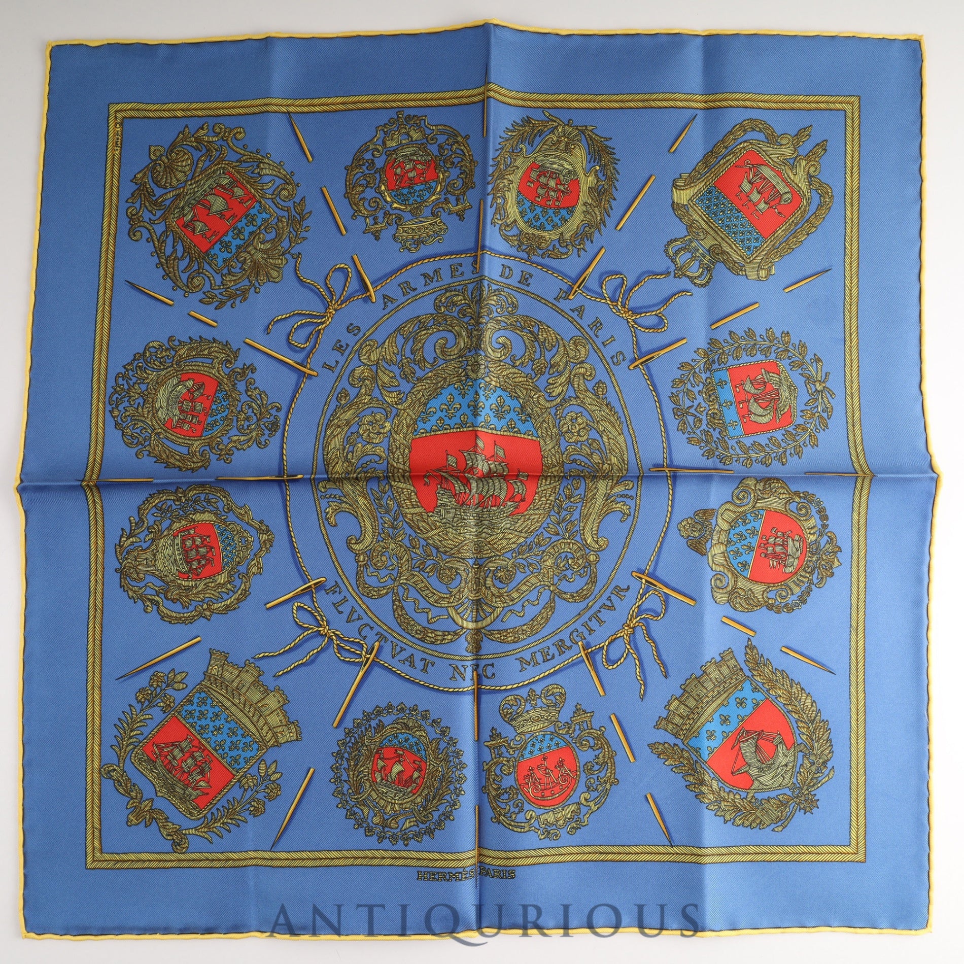 Hermes scarf Carré 45 Paris coat of arms A weapon that will never sink, even if it floats 100% SILK