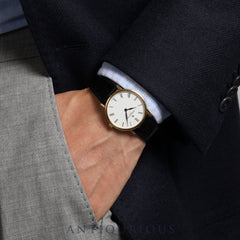 ヴァシュロン・コンスタンタン エッセンシャル  31039/1 手巻き Cal.1132.2 YG 革 純正尾錠（750）ホワイト文字盤 オーバーホール済み