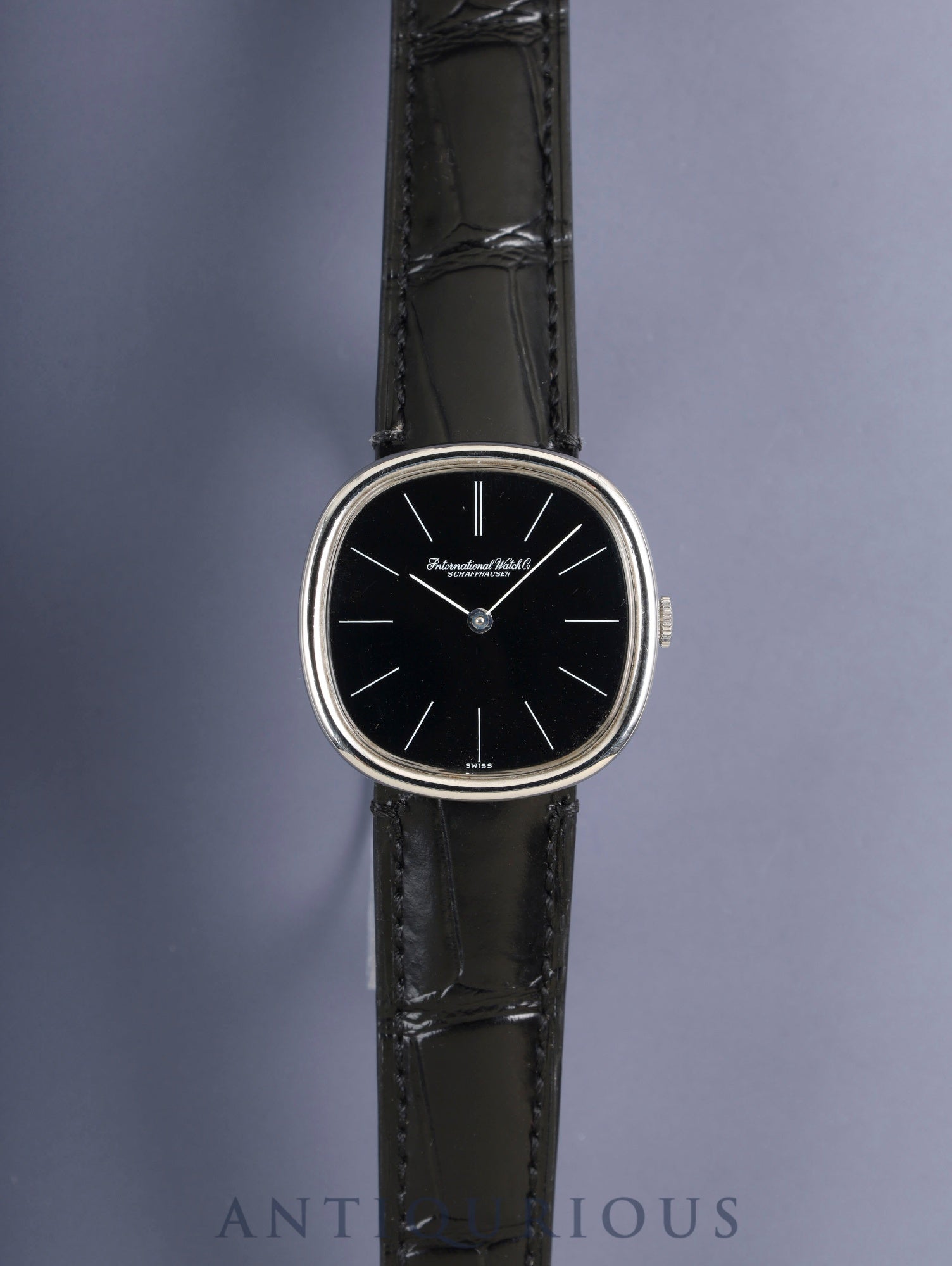 IWCオールドインター 2584 手巻き SS 革 純正ピンバックル（SS）ブラック文字盤 (SWISS表記）純正レザーベルト付き オーバーホール済み アイダブリュシー