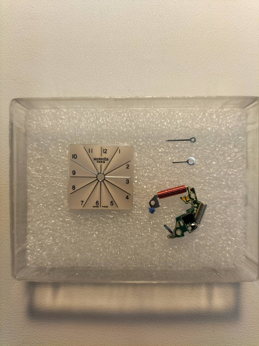 エルメス H WATCH Hウォッチ HH1.210 クォーツ Cal.901.001 SS 純正革ベルト（□H刻印：2004年）純正尾錠（SS）ホワイト文字盤 オーバーホール済み