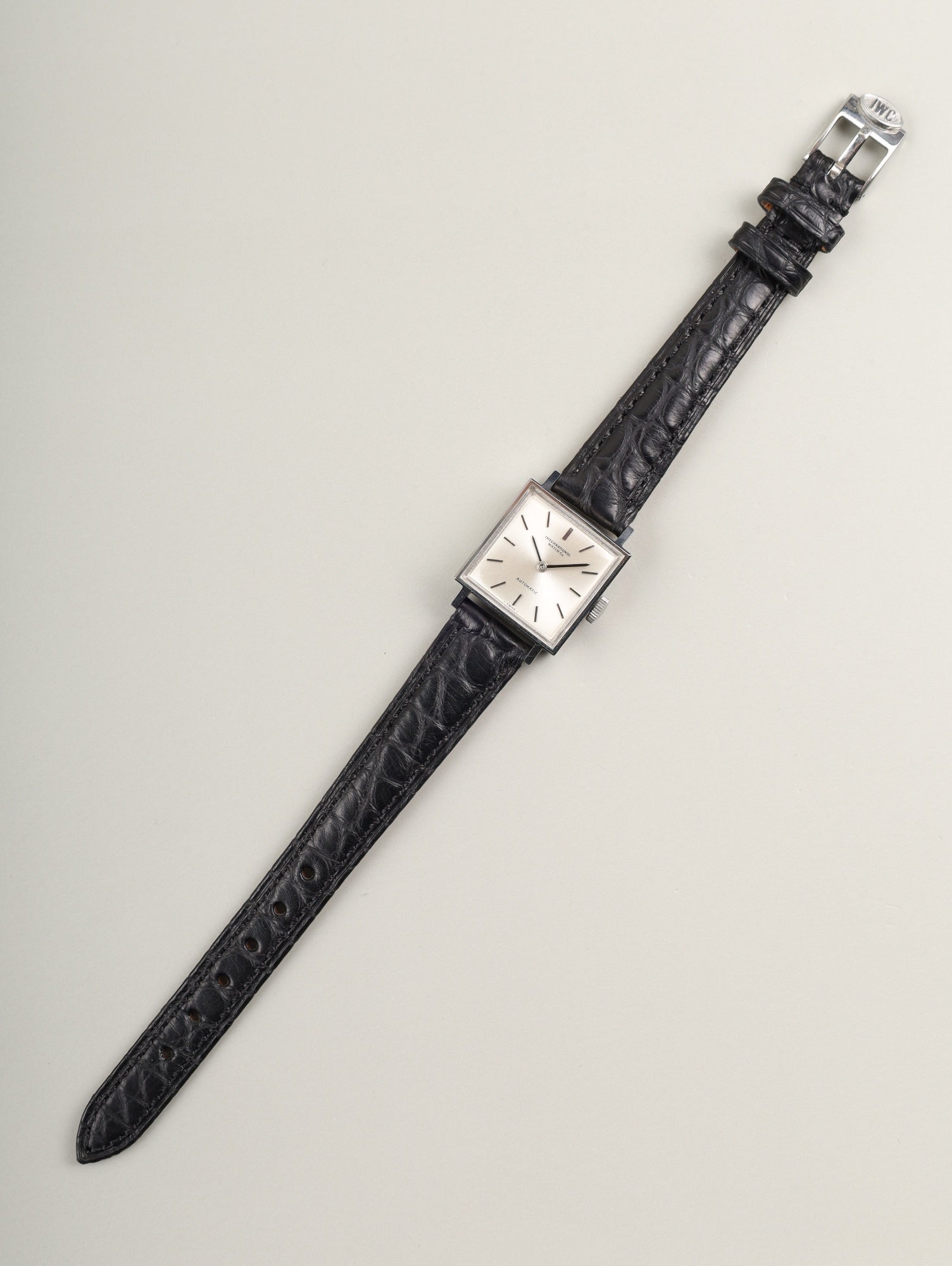 オールドインター（IWC）の腕時計 | 東京銀座のヴィンテージドレス
