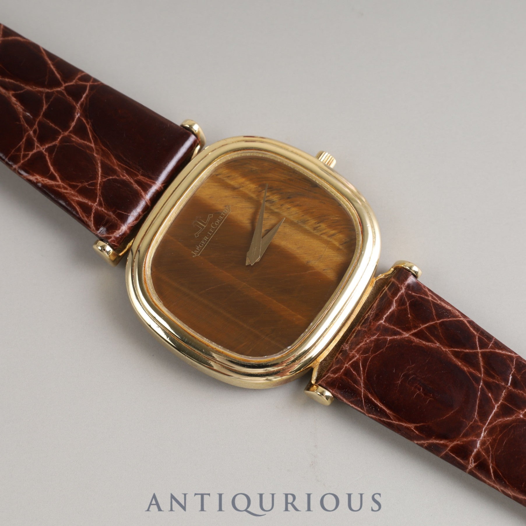 JAEGER・LECOULTRE CUSHION 9132 21 Manual winding YG case Tiger eye dial