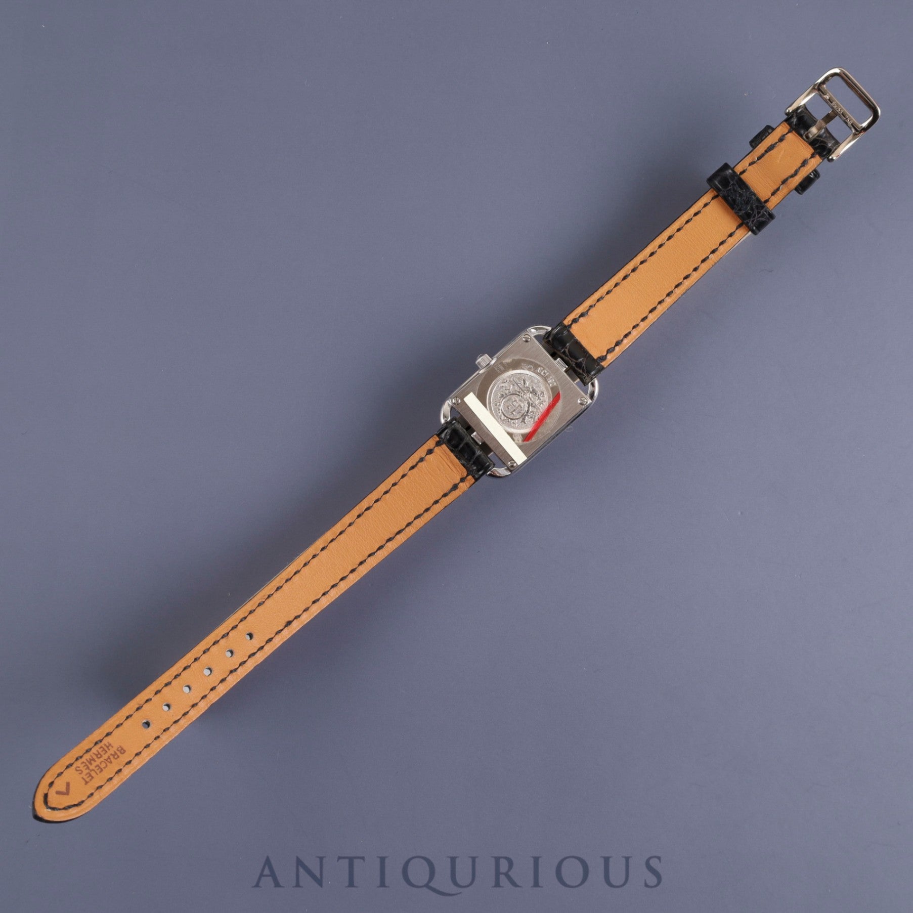 Hermes Cape Cod CC1.190 Quartz Cal.976.001 750 Genuine leather strap Genuine buckle (750) Shell dial 19 x 27 mm Box Warranty card (details not listed) Overhauled