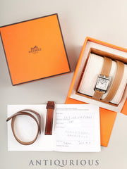Hermès Cape Cod CC1.210.220 / VBNI Quartz Caliber 976.001 Stainless Steel Leather Strap with Genuine Buckle (SS), Silver Dial, Box, Booklet, Warranty Card (2001), Genuine Leather Strap (□H Stamp: 2004), Overhauled