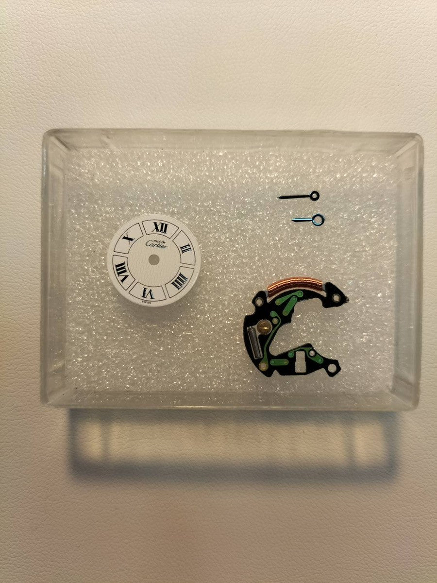 カルティエ マストコリゼ W1009954 / 1902 クォーツ Cal.90.06 SV925 革 純正Dバックル（GP） ホワイト飛びローマン文字盤 箱 冊子 保証書（1996年）オーバーホール済み