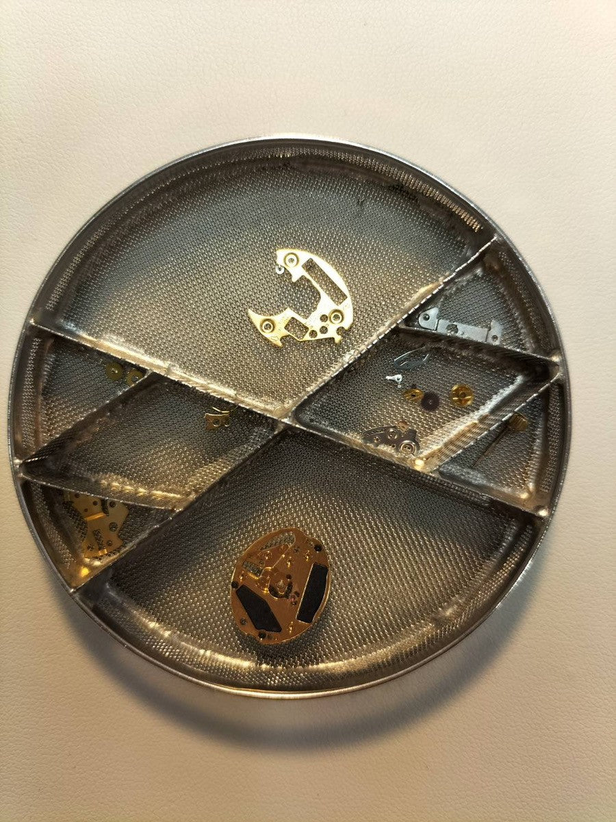 エルメス ケリーウォッチ KE1.210 クォーツ Cal.100.106 GP 純正革ベルト（□A刻印：1997年 ） 純正尾錠（GP） ホワイト文字盤 箱 ケース 冊子 保証書（2001年）オーバーホール済み