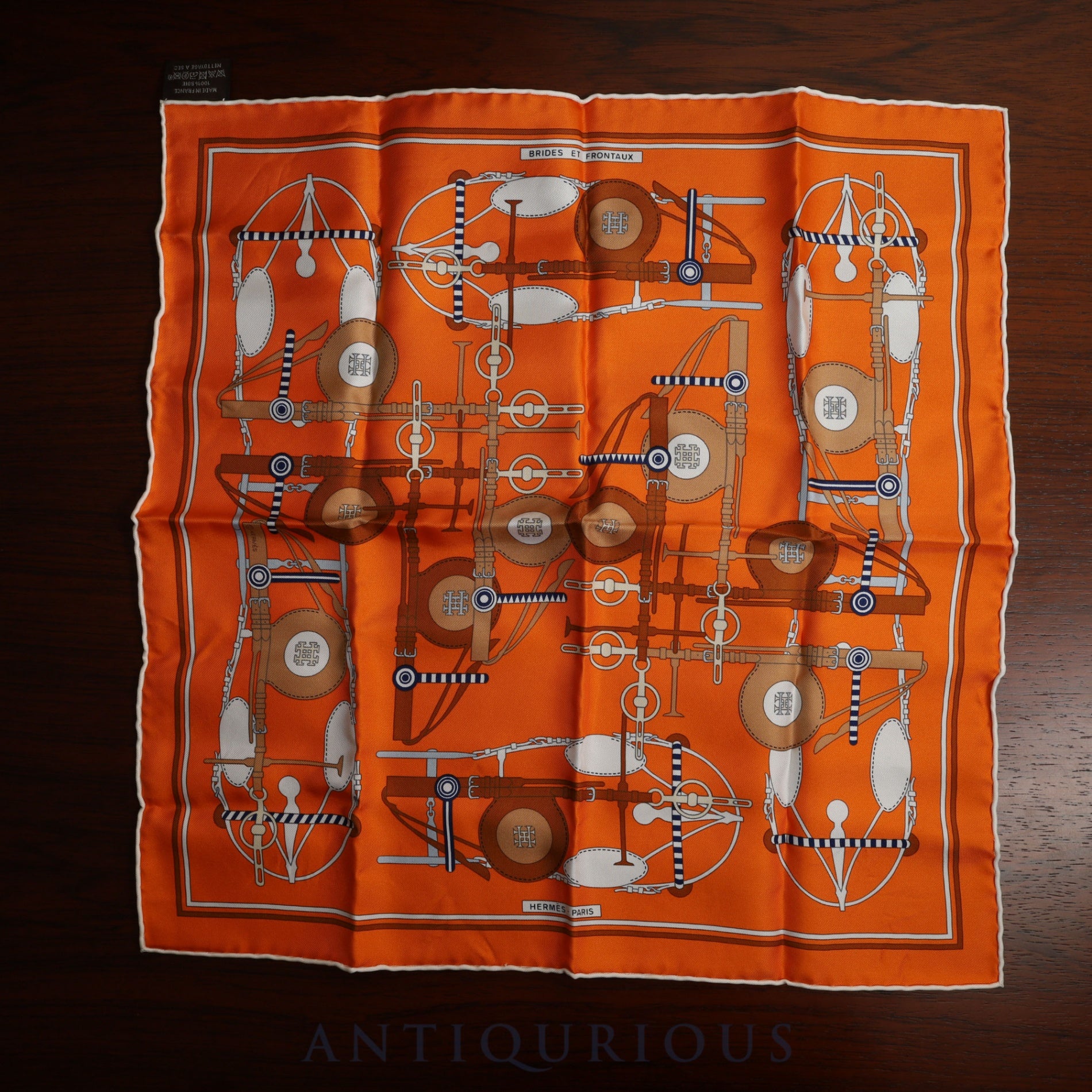 エルメス スカーフ カレ45 BRIDES ET FRONTAUX 馬勒と額飾り SILK100