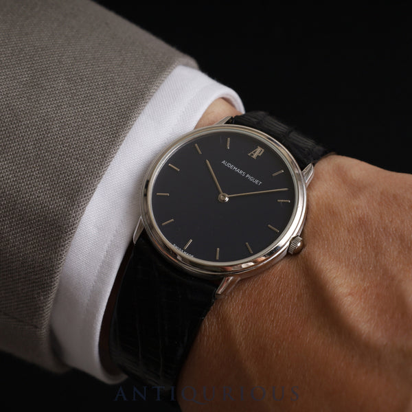 オーデマ・ピゲ エクストラフラット クォーツ Cal.2612 750 革 純正尾錠（750）ブルー文字盤 オーバーホール済み