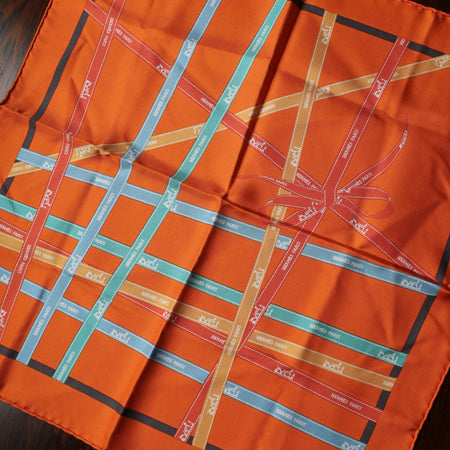 Hermès Scarf Carre 45 Bolduc au Carré Bolduc Check 100% Silk