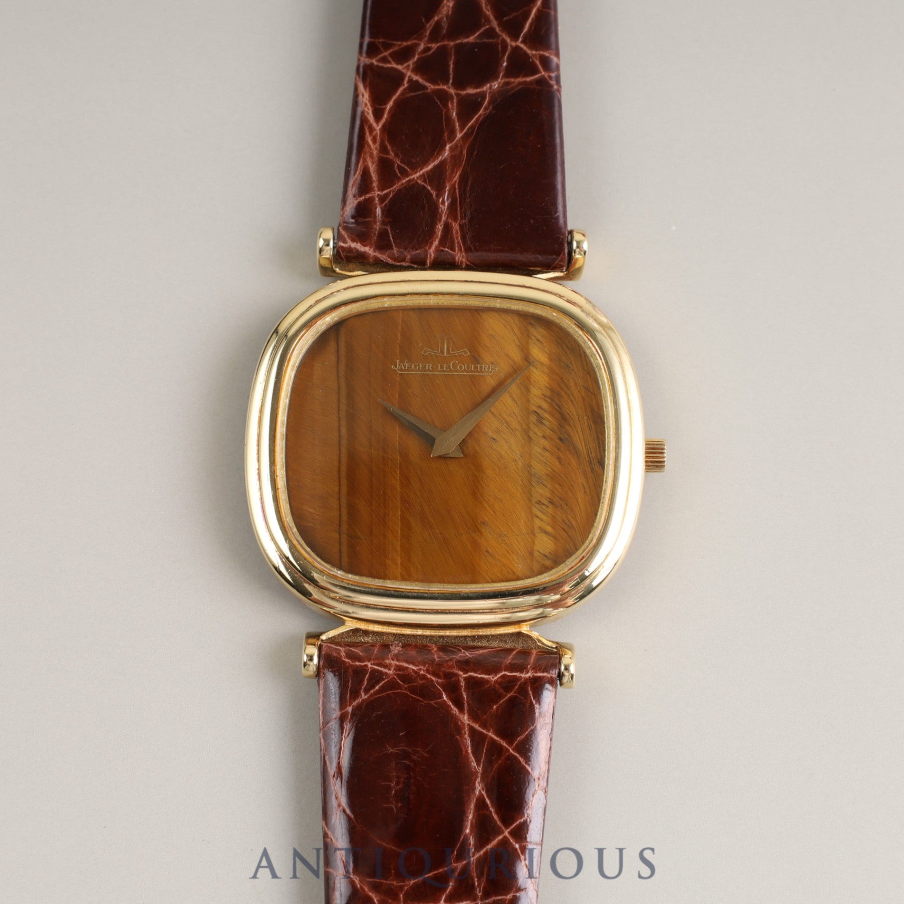 Jaeger-LeCoultre Cushion 9132 21 Manual winding YG case Tiger's eye dial