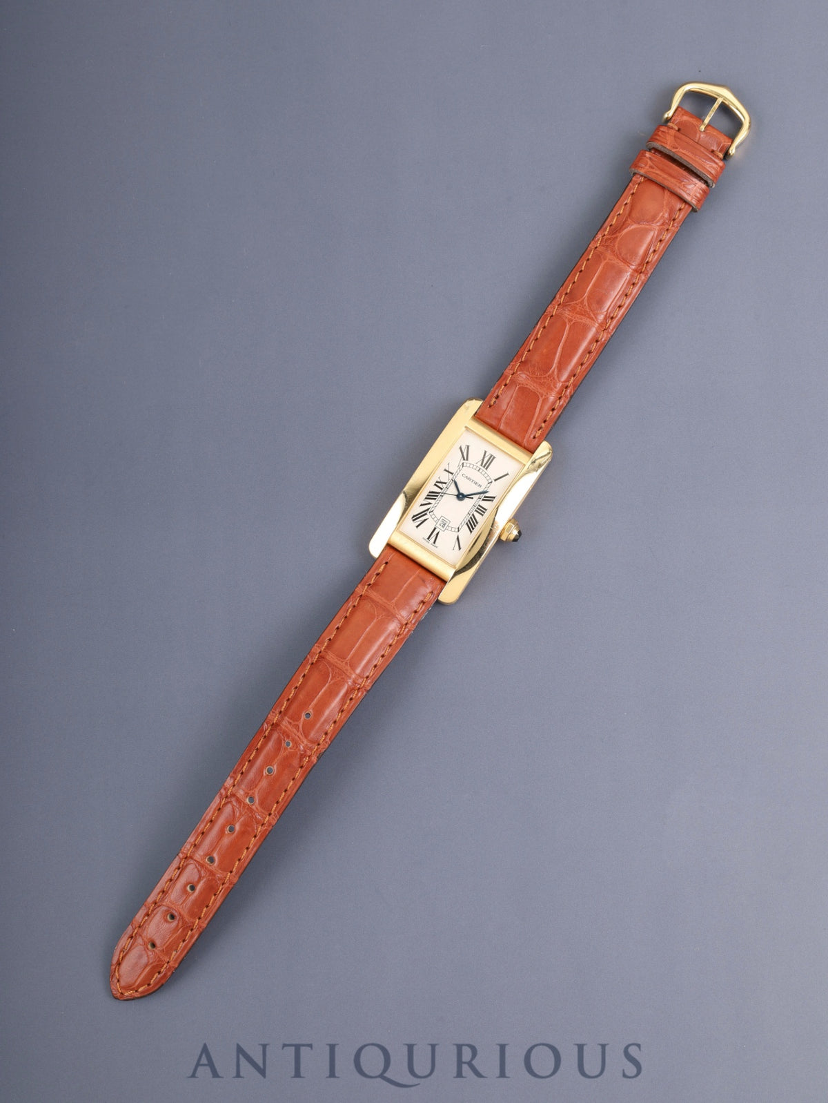 カルティエ タンクアメリカン MM W2603556 / 2483 自動巻き Cal.077 750YG 純正革ベルト 純正ピンバックル（750YG）ホワイトローマン文字盤（SWISS MADE表記） 冊子 純正レザーベルト付き オーバーホール済み