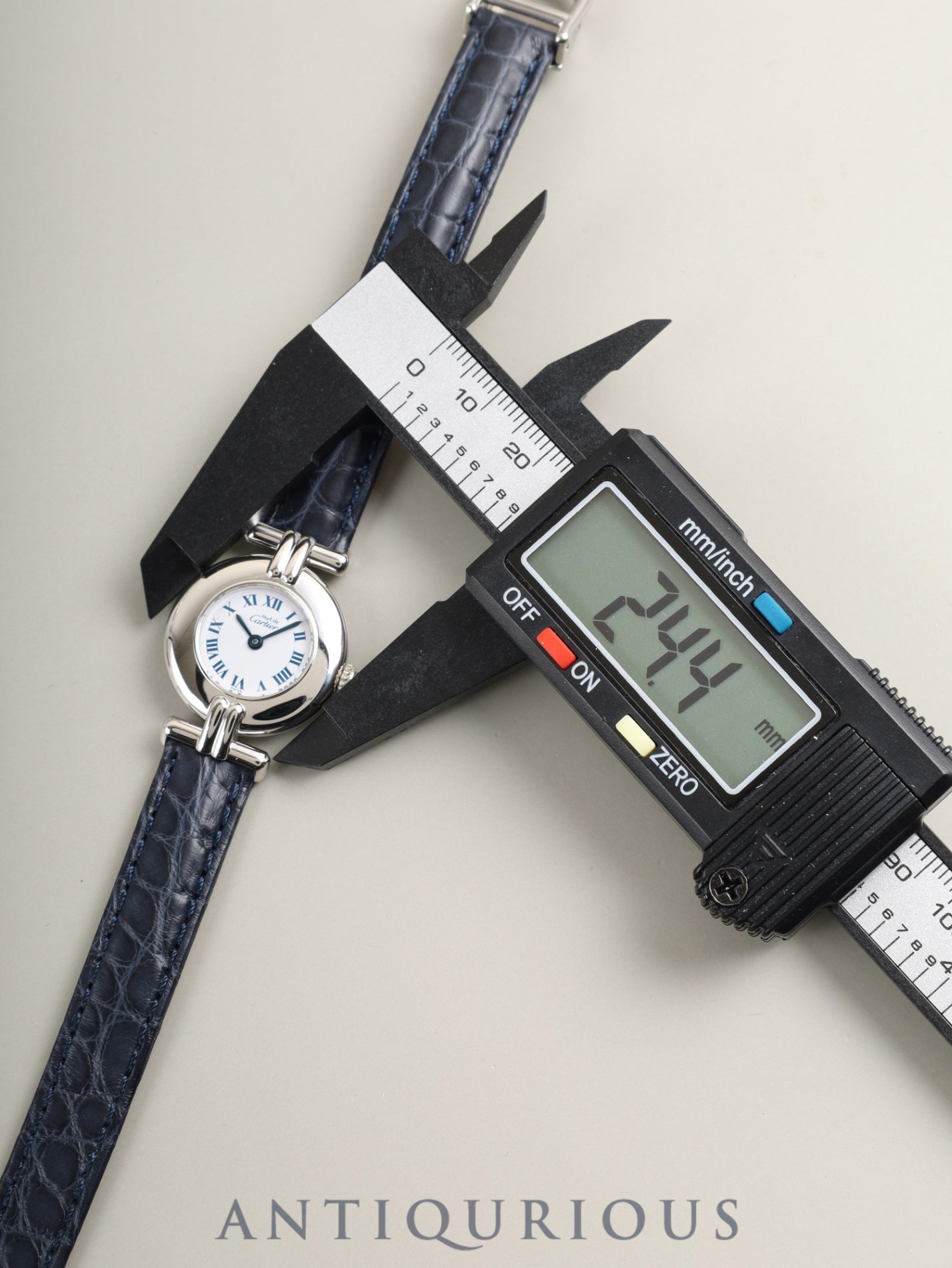 カルティエ マストコリゼ W1001665 / 690002 クォーツ Cal.90.06 SV925 革 純正Dバックル（SS） ホワイトローマン文字盤 箱 冊子 保証書（個人名記載あり）オーバーホール済み