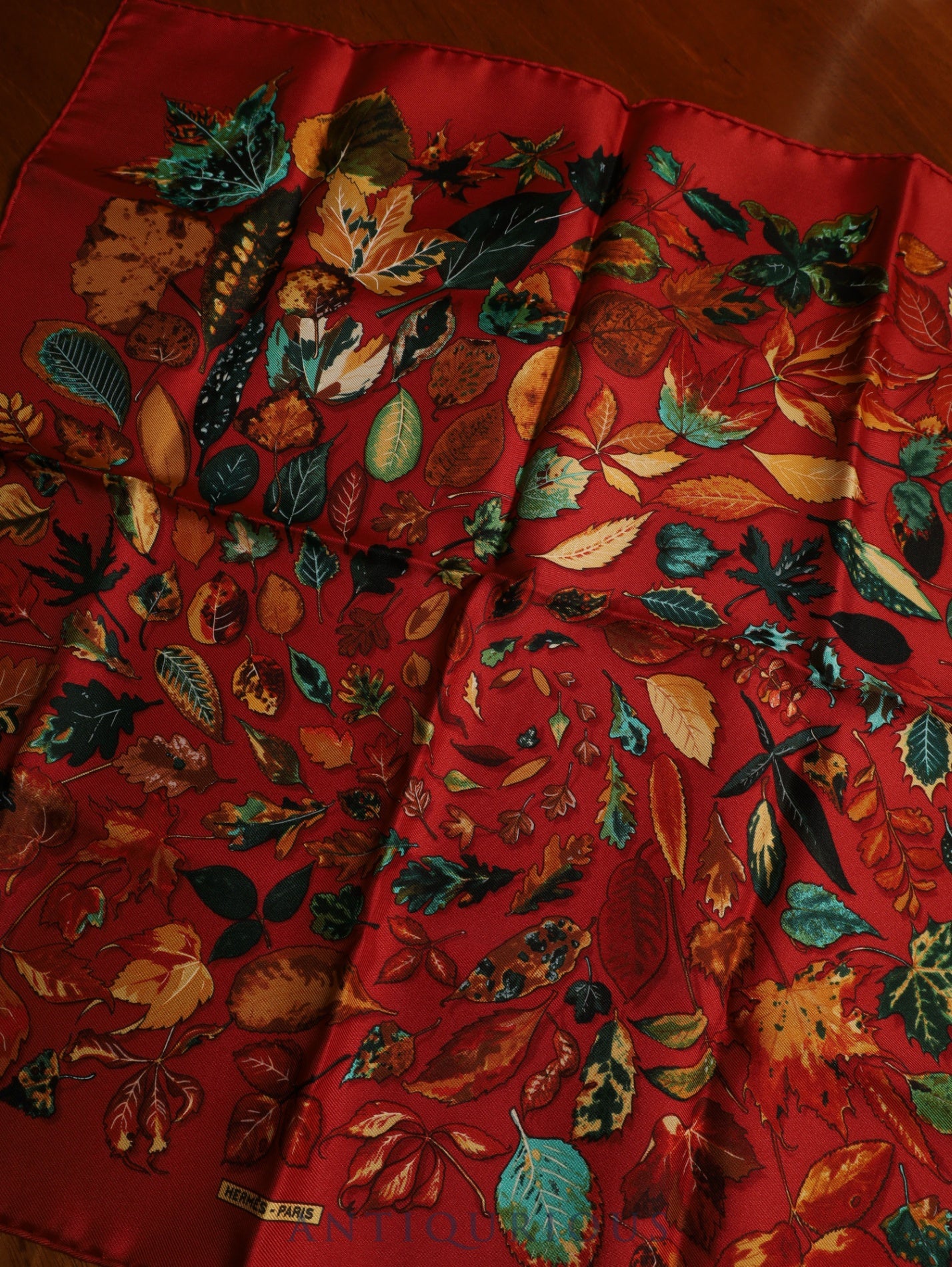 エルメス スカーフ カレ45 渦巻き SILK100% | 東京銀座のヴィンテージ