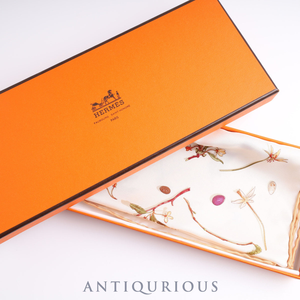 エルメス スカーフ カレ45 FLEURS et PLUMES SILK100% 箱 | 東京銀座の 