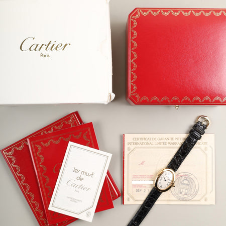 カルティエ ベニュワール SMW1506056 / 1952 クォーツ Cal.057 750YG 革 純正ピンバックル（750YG） ホワイトローマン文字盤 箱 冊子 保証書（1995年）オーバーホール済み