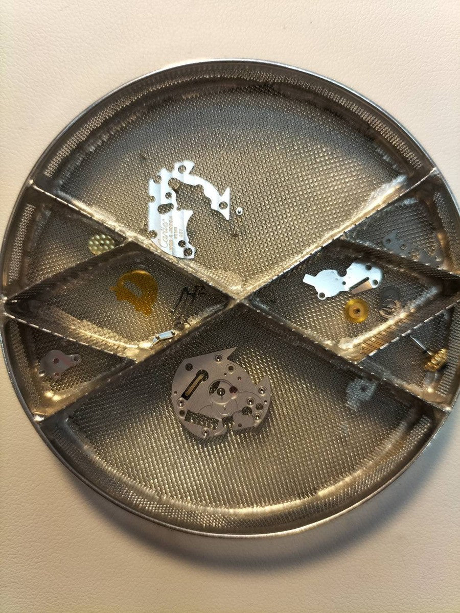 カルティエ マストタンク SM W1003154 / 1613 クォーツ Cal.057 SV925 革 純正Dバックル（GP） アイボリーローマン文字盤 箱 オーバーホール済み