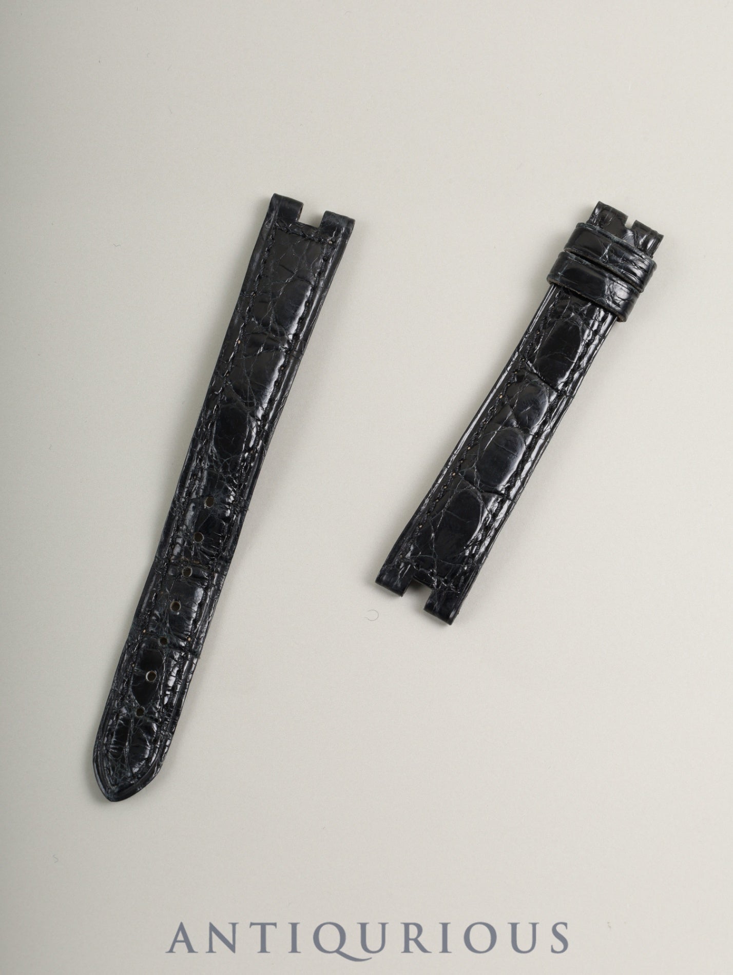 カルティエ ヴァンドーム ルイ カルティエ VLC SM W1523656 / 1273 クォーツ Cal.81 750YG 革 純正ピンバックル（750YG）ブラック2点ローマン文字盤（SWISS表記） オーバーホール済み