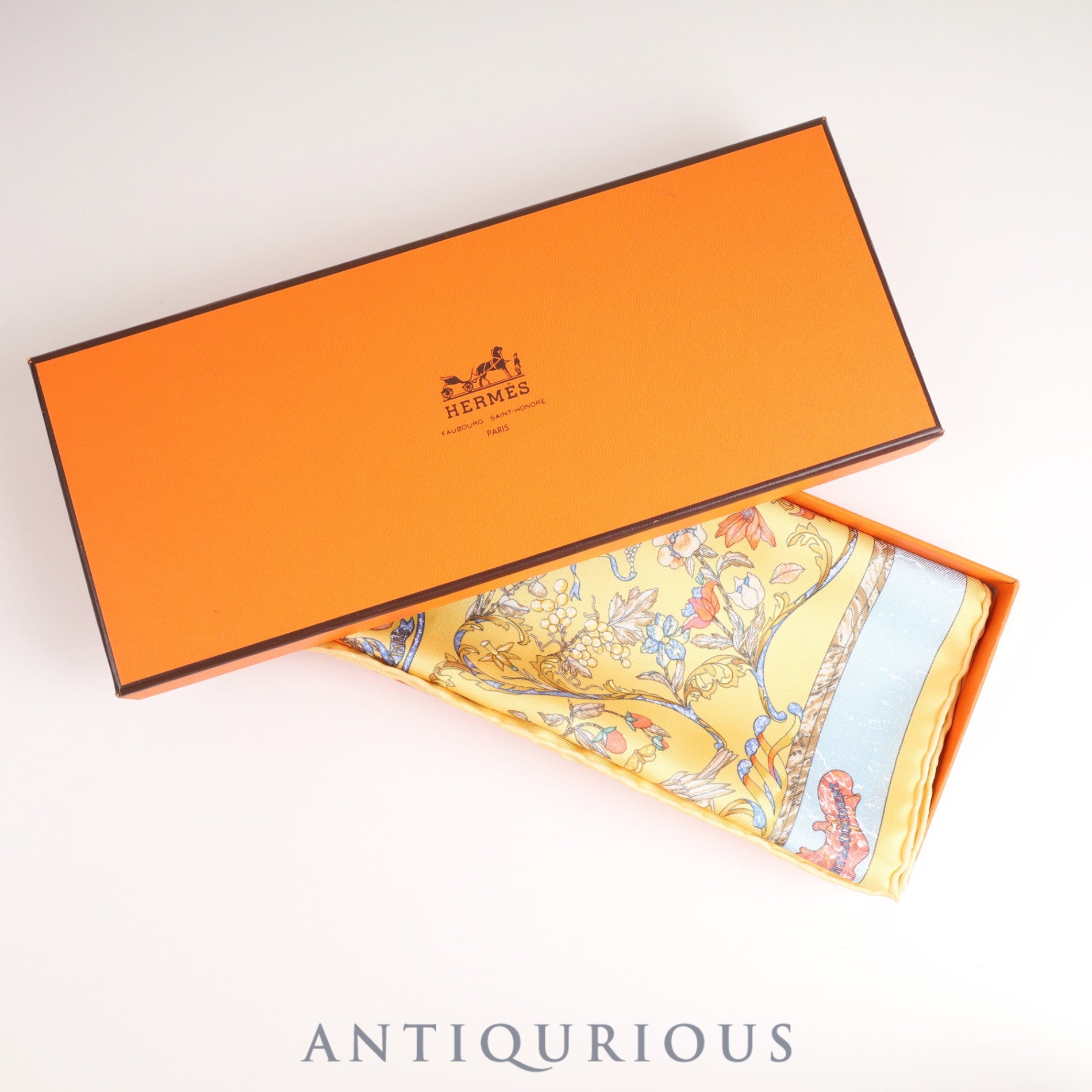 Hermes scarf Carre 45 PIERRES d'ORIENT et d'OCCIDENT Eastern stones and Western stonework 100% SILK Box