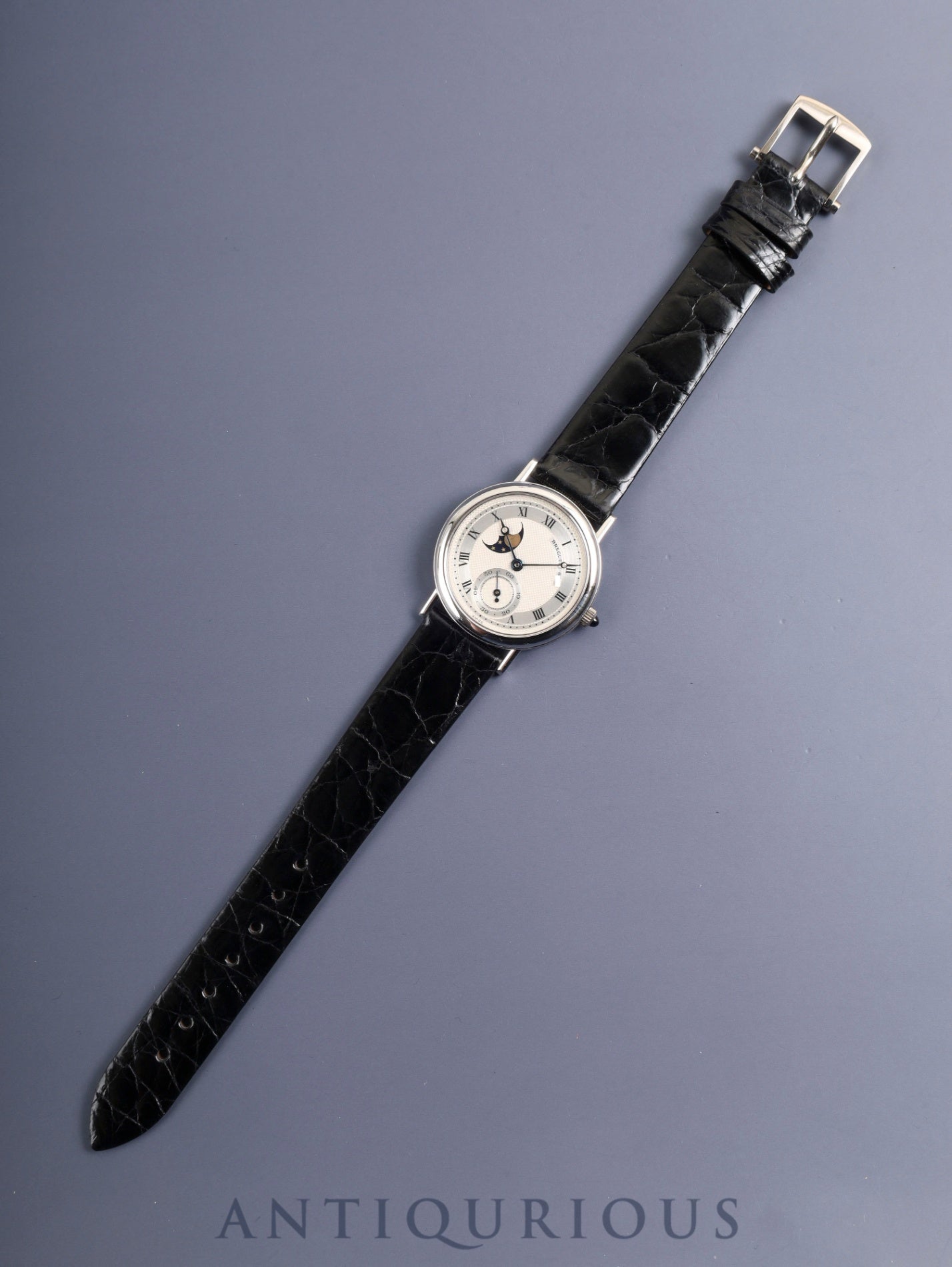 Breguet Crackle Moonphase 3280BB, manual winding, Cal. 818/4, 750WG, leather strap, original pin buckle (750WG), silver Roman numeral dial, box, recently overhauled.