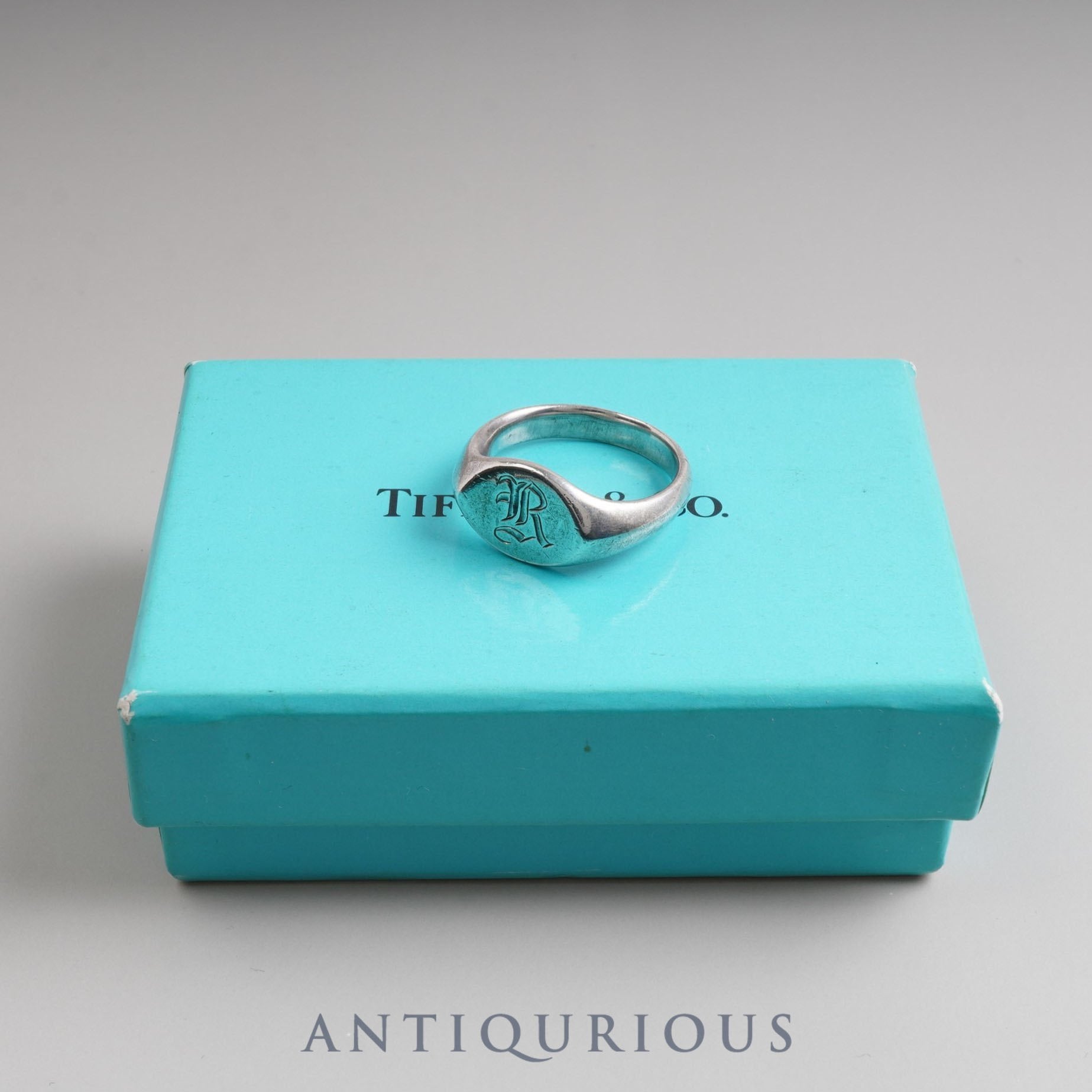 Tiffany ring signet seal