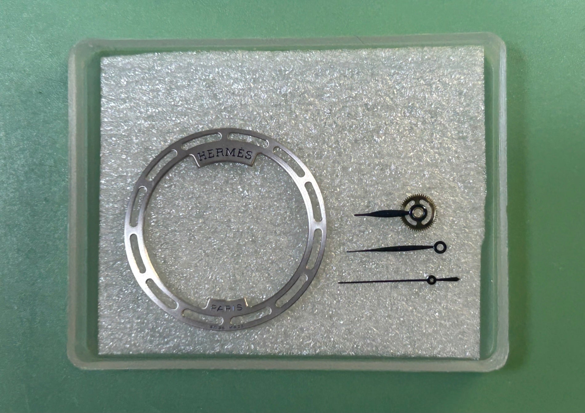 エルメス セザム SM1.710 SM1.710 自動巻き Cal.- SS 純正革ベルト 純正バックル（SS）  スケルトン文字盤  保証書（2001年） 箱 冊子 オーバーホール済み