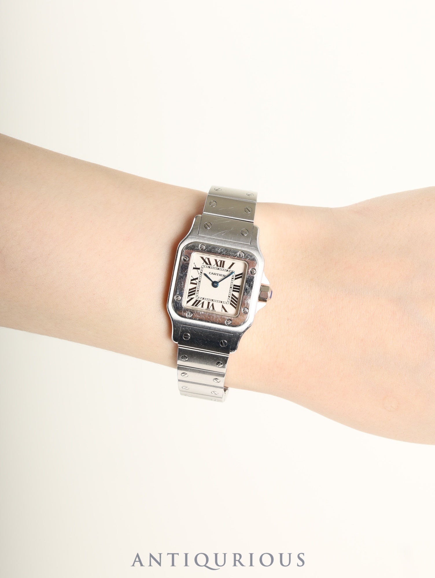 カルティエ  サントス ガルベ SM W20056D6/1565 クォーツ Cal.157 SS SS ホワイトローマン文字盤 箱 DVD 冊子 保証書（2009年）オーバーホール済み