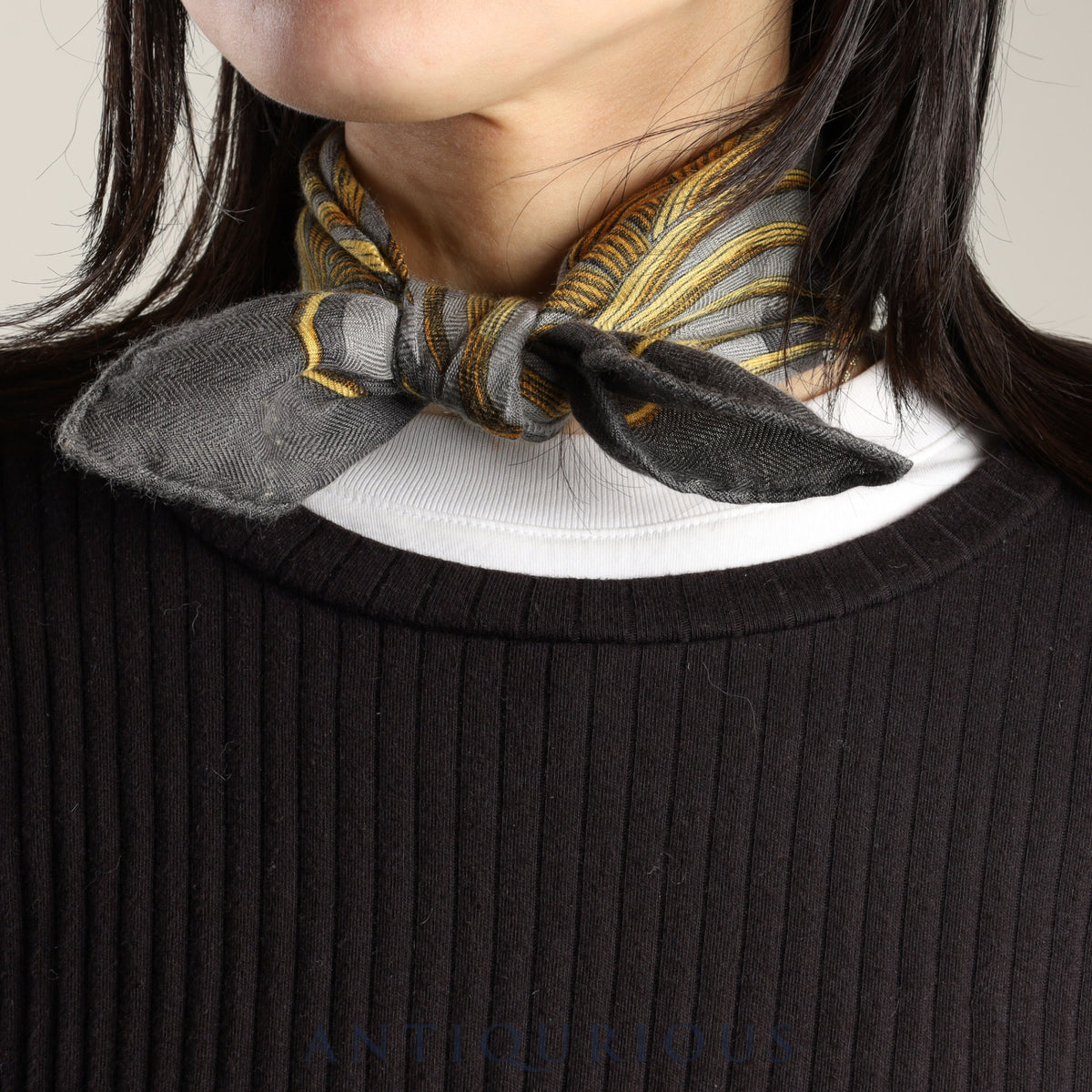 エルメス スカーフ カレ45 王者の虎 グレー系 CASHMERE65％ SILK35％